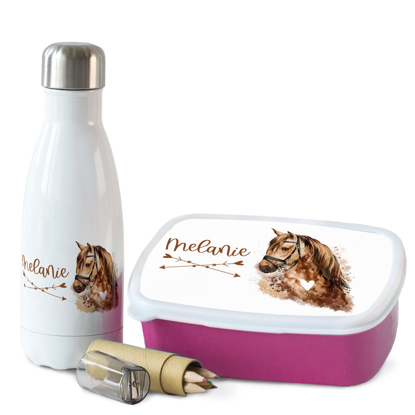 Personalisierte Brotdose und Trinkflasche mit Pferdemotiv.