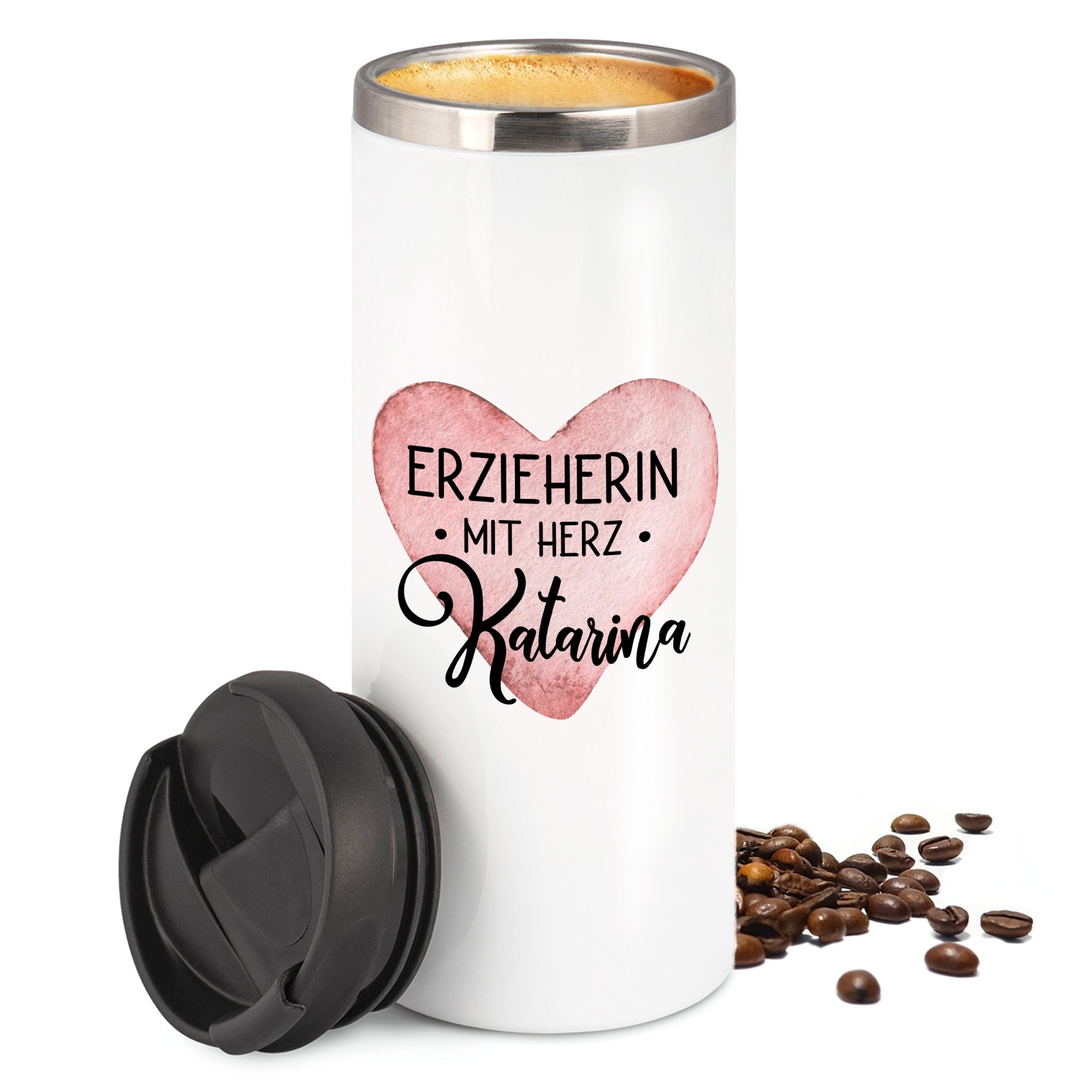 Weißer Thermobecher mit rosa Herz und schwarzer Schrift.