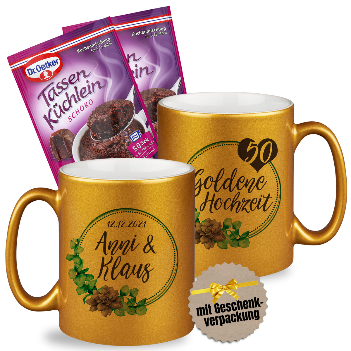 Goldene Tassen mit Hochzeitsdatum und Kuchenmischung.