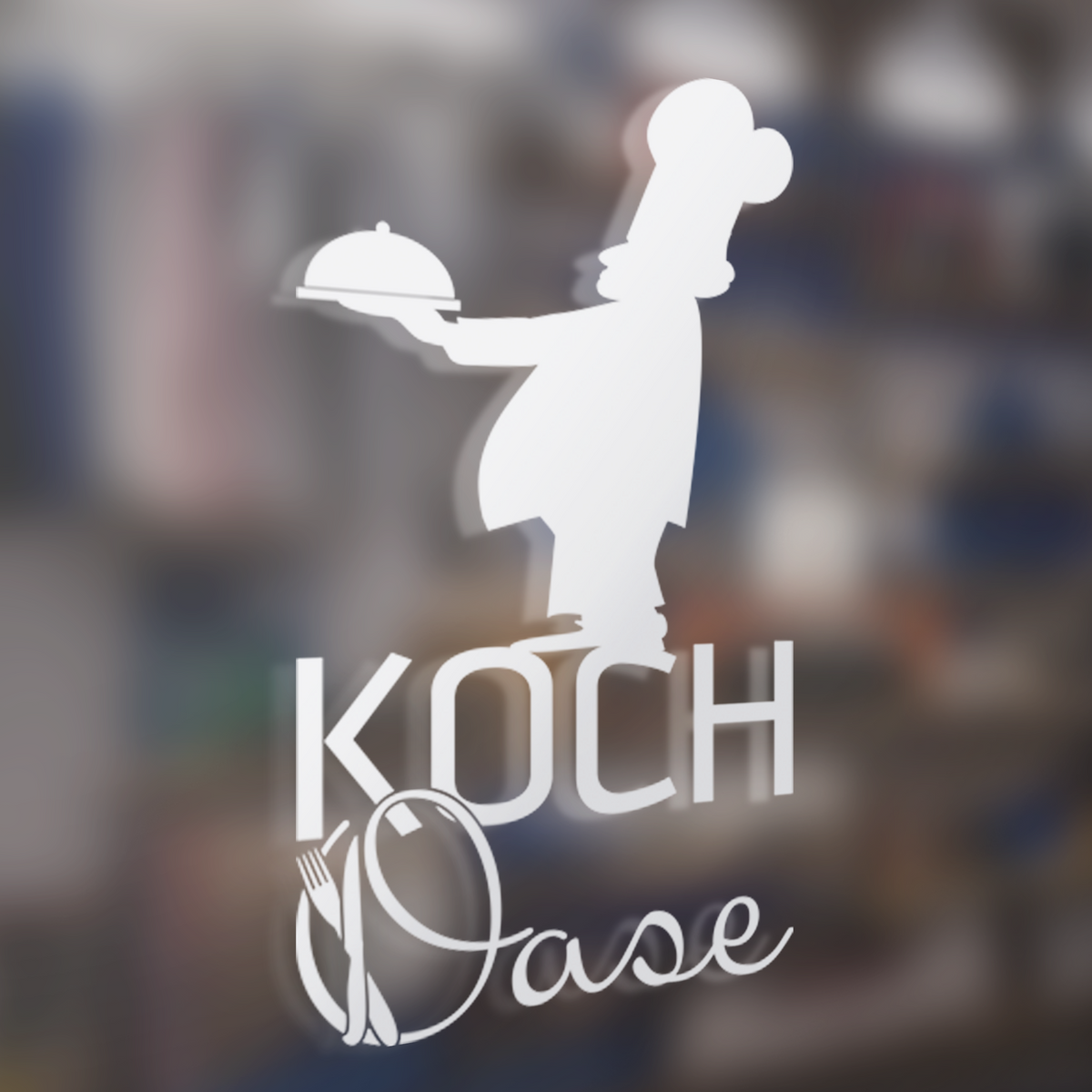 Koch Oase Logo in Weiß mit Koch und Deckel.