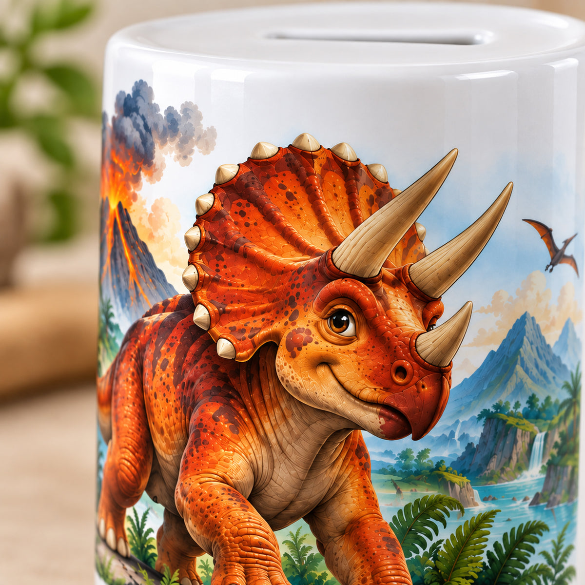 Dino-Spardose mit Namen – Vulkan-Abenteuer – Motivdetail