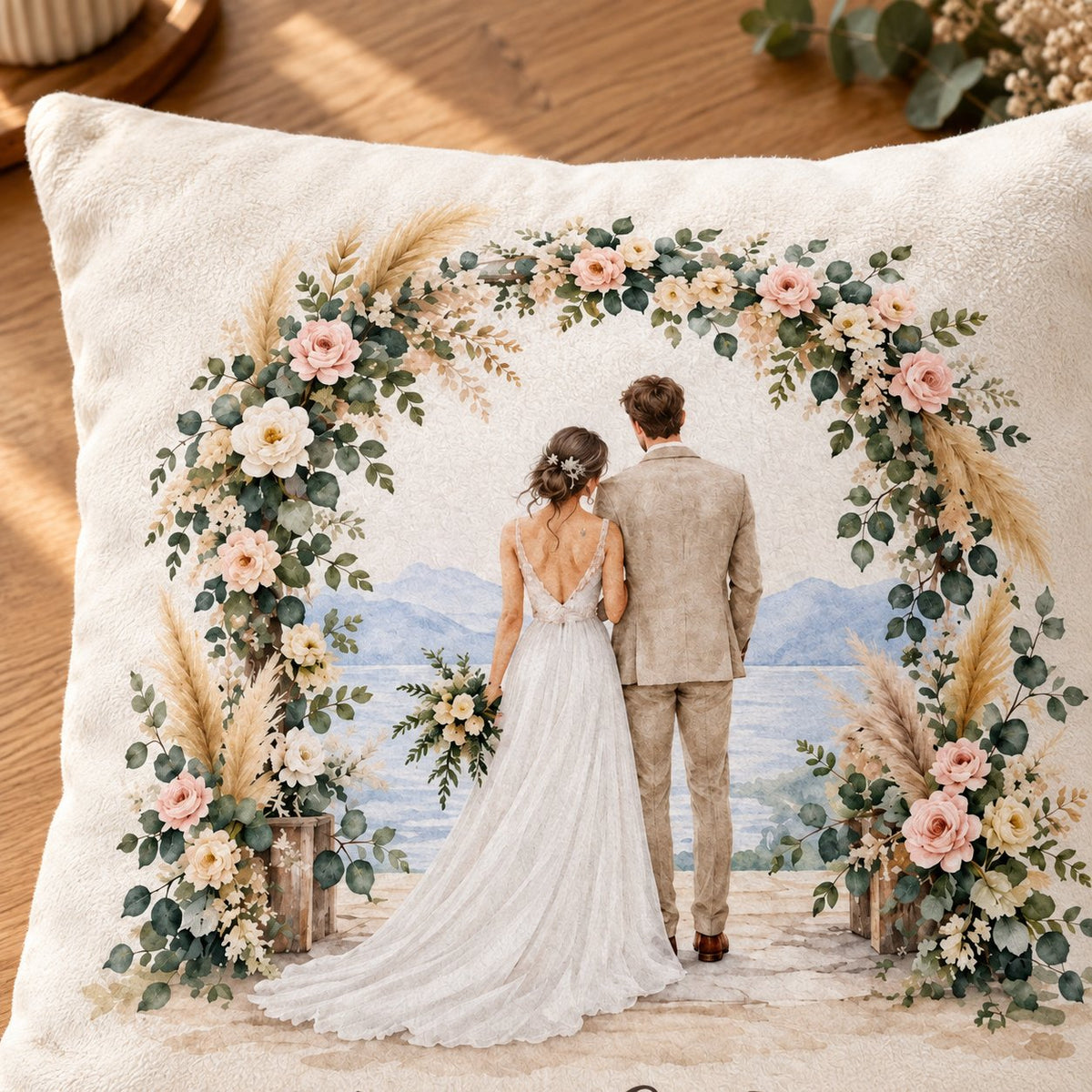 Bedruckte Vorderseite des personalisierten Hochzeitskissenbezugs mit Marie & Sven.