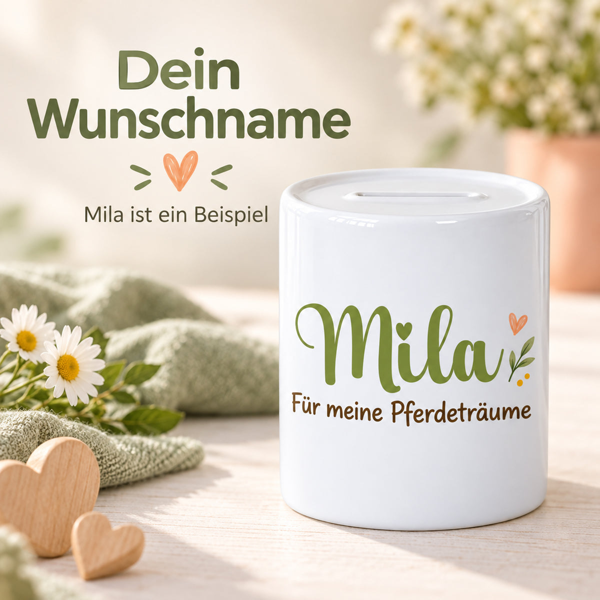 Wunschname auf der Spardose Blumenpony, gezeigt am Beispielnamen Mila.