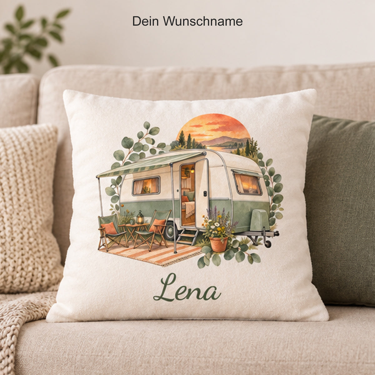 Personalisierung: Camping-Kissenbezug Wohnwagen im Sonnenuntergang, personalisiert mit Lena