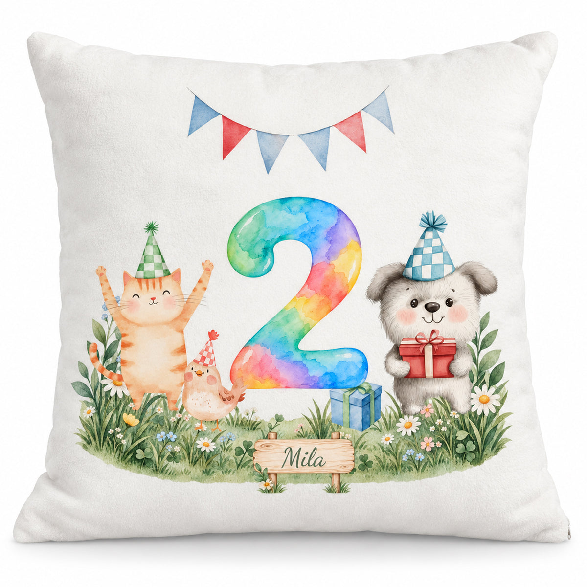 Flauschiger Kissenbezug zum 2. Geburtstag mit bunter Aquarellzahl, katze, hund und huhn und Beispielname Mila.