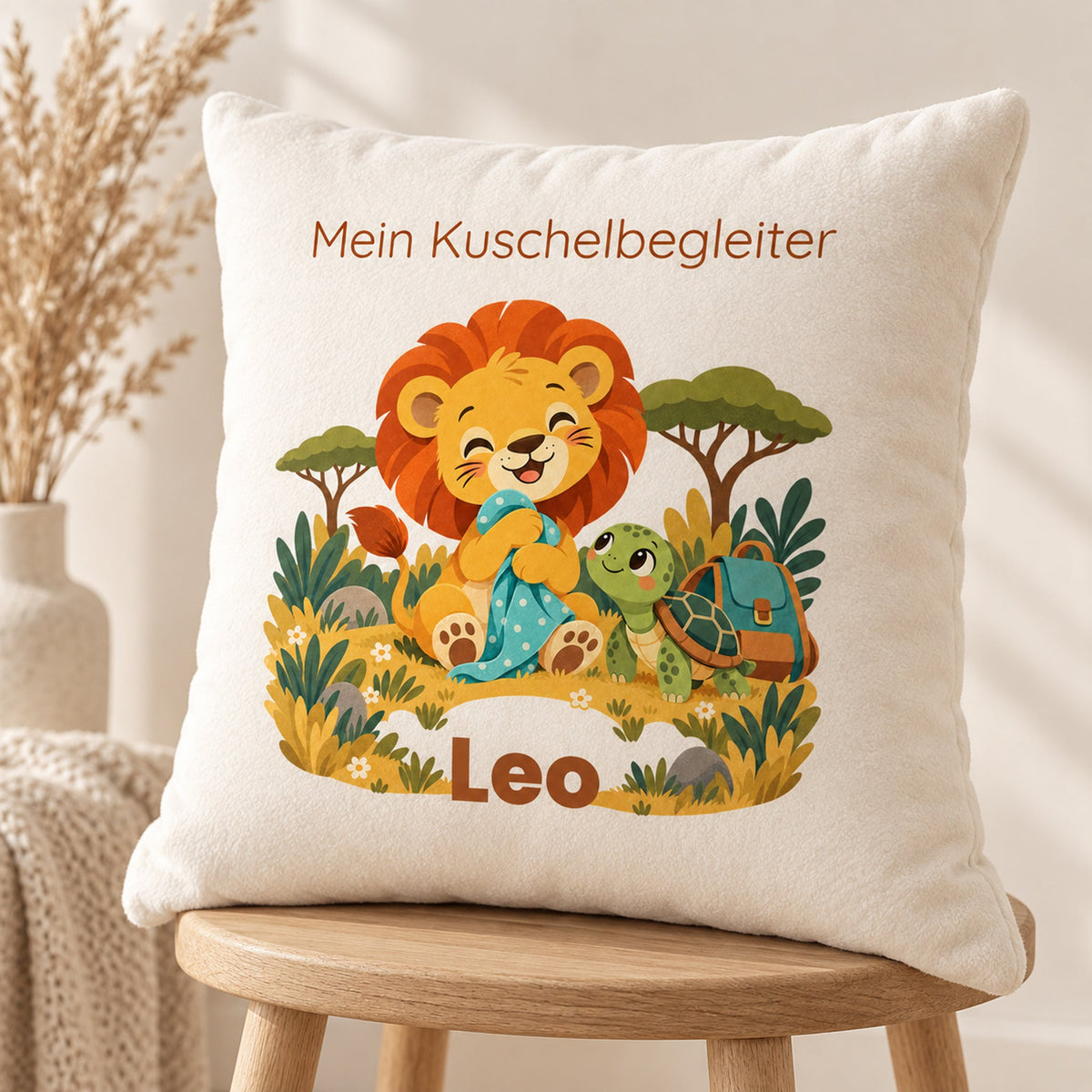 Personalisierter Löwe-Kissenbezug mit Mein Kuschelbegleiter – Ansicht 3