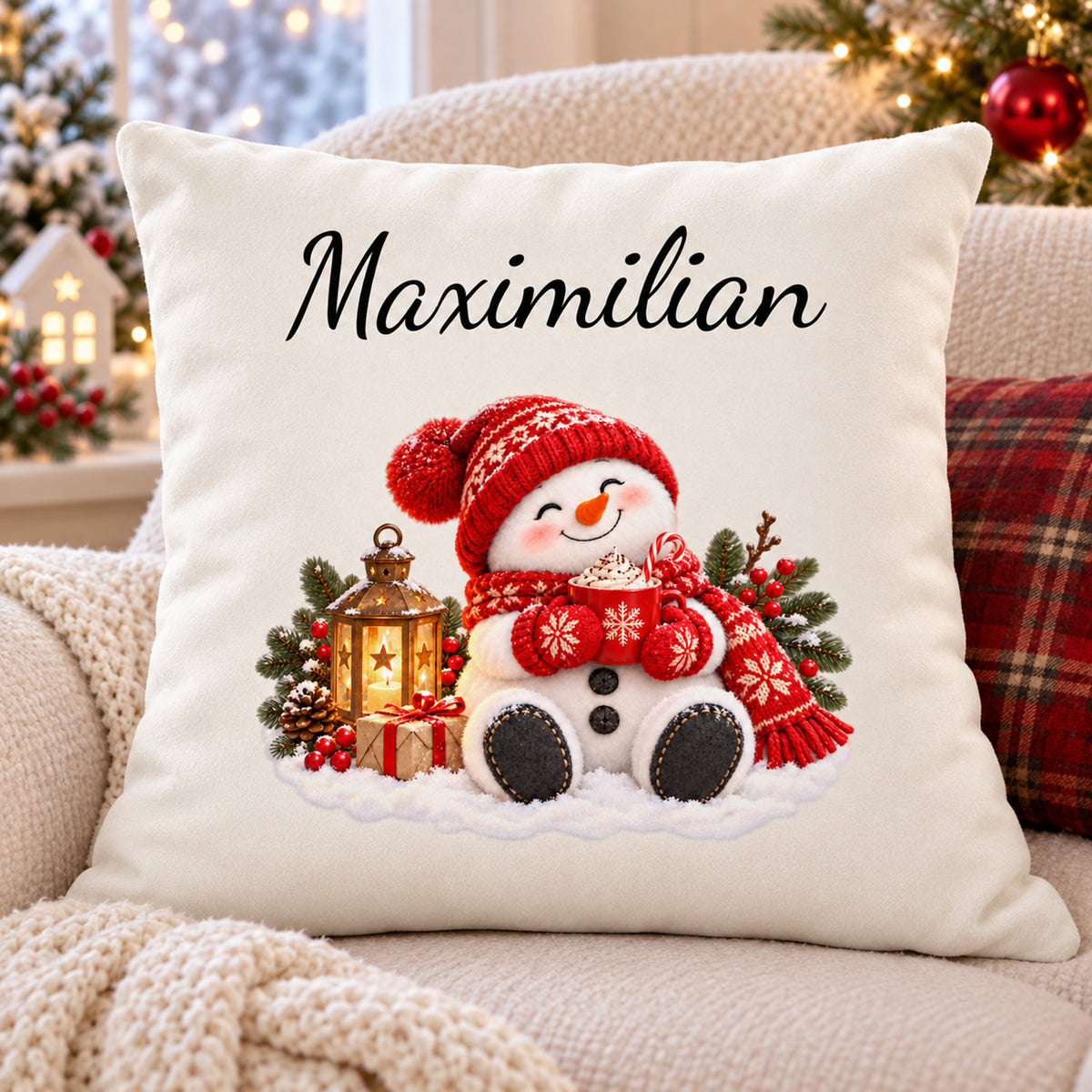 Schneemann-Kissenbezug Kakao-Auszeit, Bild 2, mit Beispielname Maximilian, 40 × 40 cm