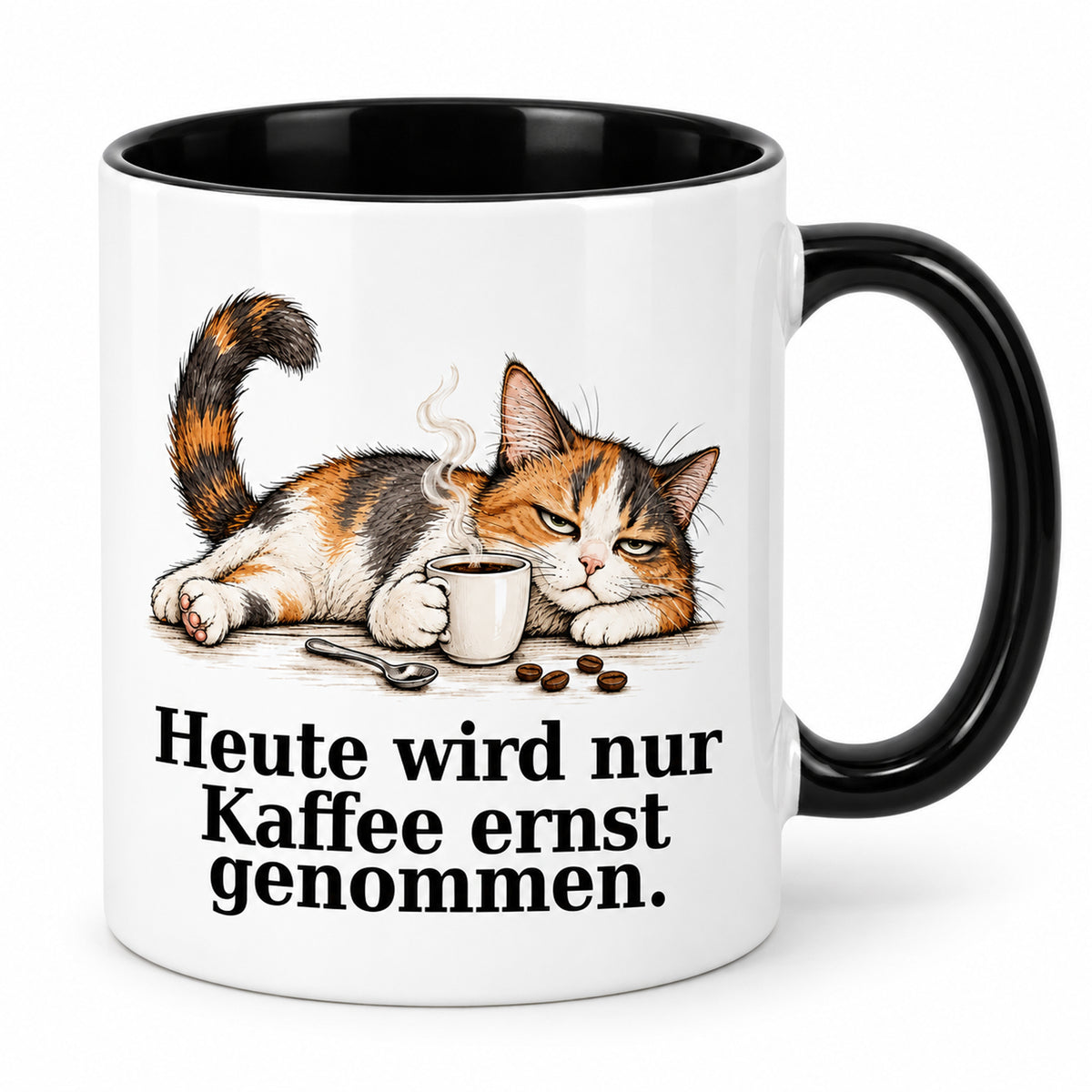 Kaffee hat Vorrang – Hauptansicht: weiße Katzentasse mit schwarzem Henkel und Kaffeespruch