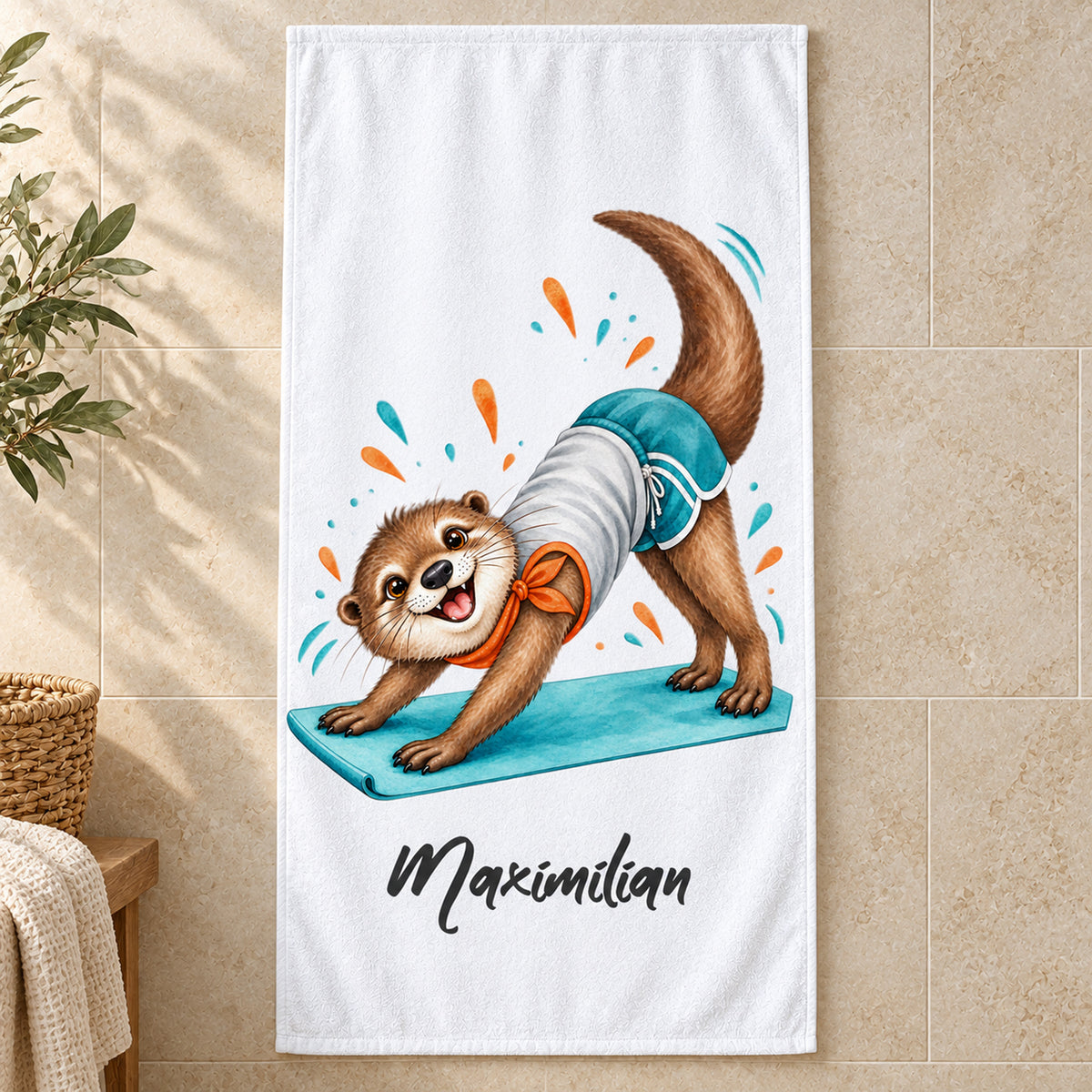 Personalisiertes Handtuch mit Yoga-Otter und Wunschname – Ansicht 2