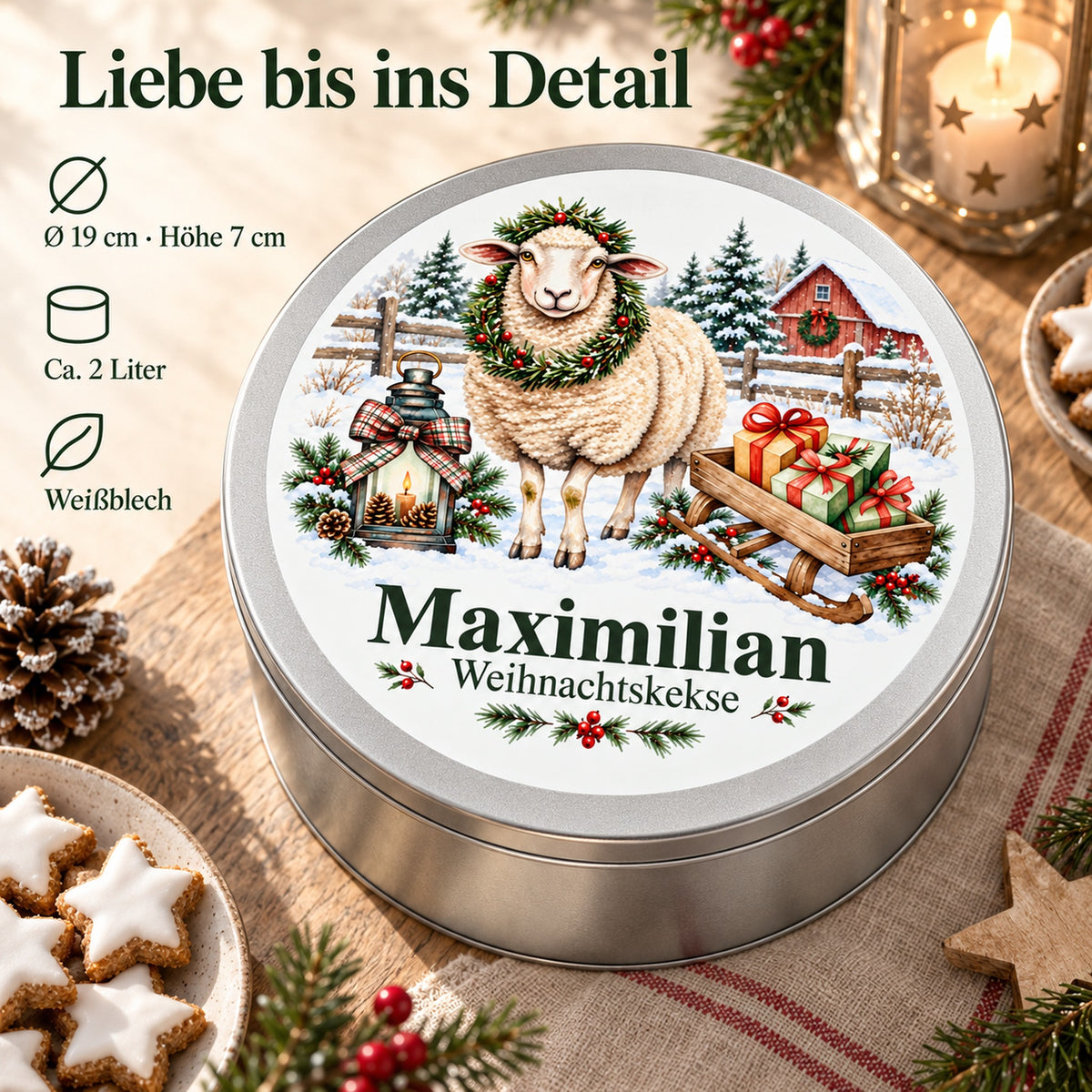 Personalisierte Weihnachtsdose mit Schaf mit Geschenkschlitten und Angaben zu Größe, Volumen und Material