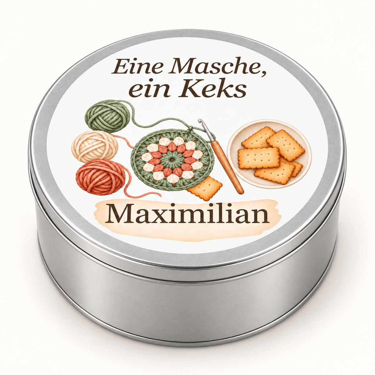 Geschlossene Keksdose schräg von oben mit bedrucktem Deckel und silberner Seitenwand.