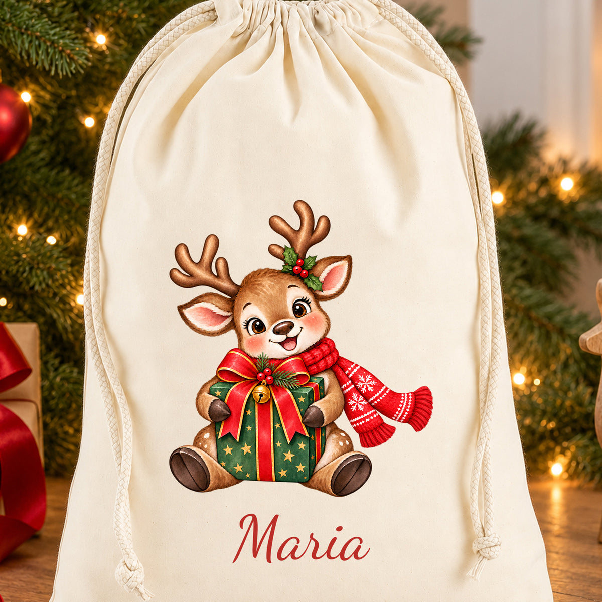 Bedruckter Rentier-Geschenksack als weihnachtliche Geschenkverpackung in einer festlichen Umgebung