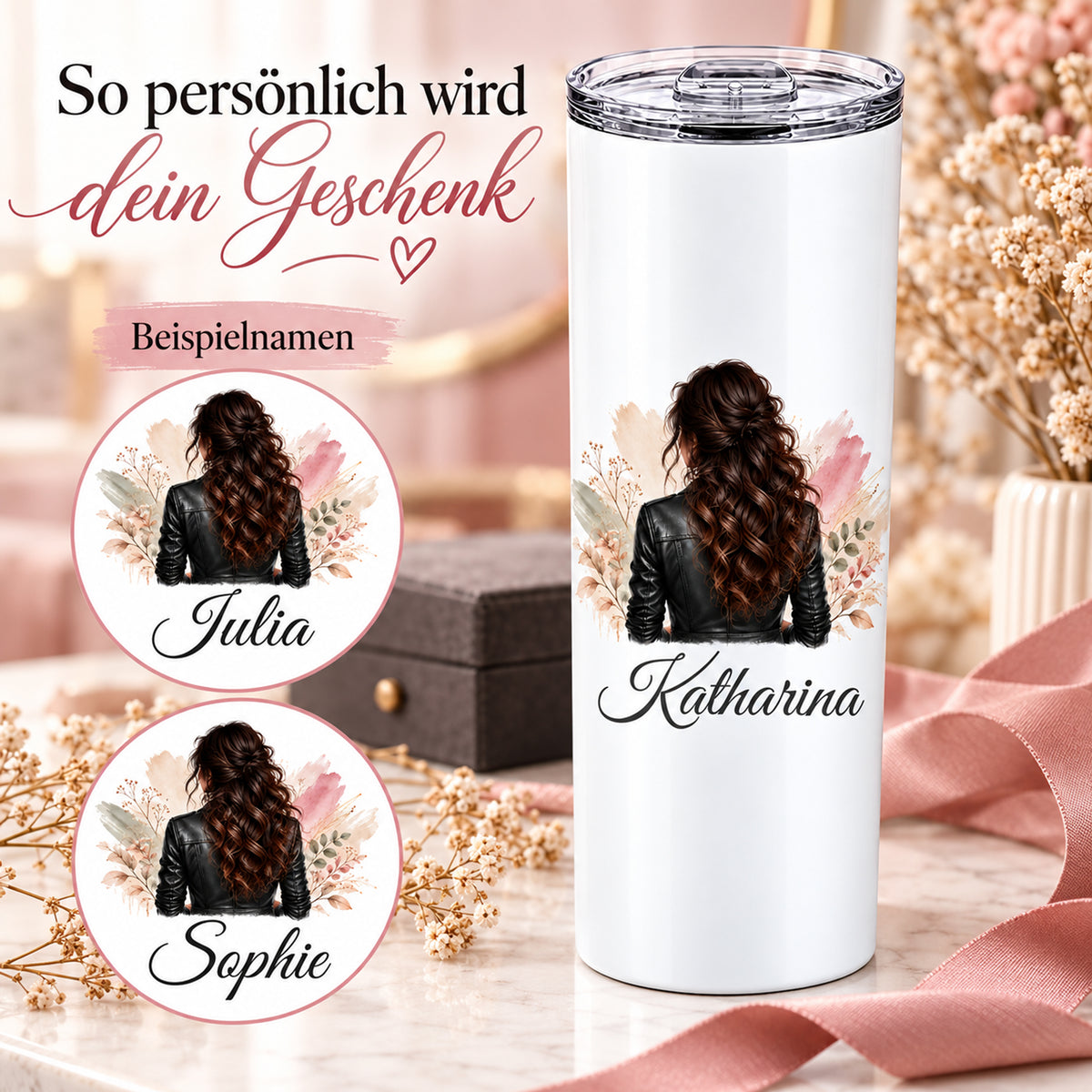 Personalisierter Thermobecher mit Frauenmotiv mit dunklen Naturlocken und schwarzer Lederjacke und Detailbeispielen für die Namensgestaltung.