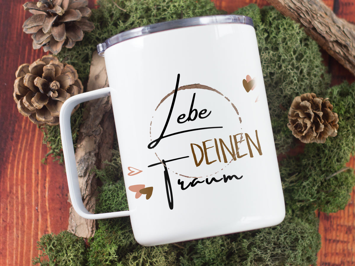 Weißer Becher mit goldener Schrift "Lebe deinen Traum".
