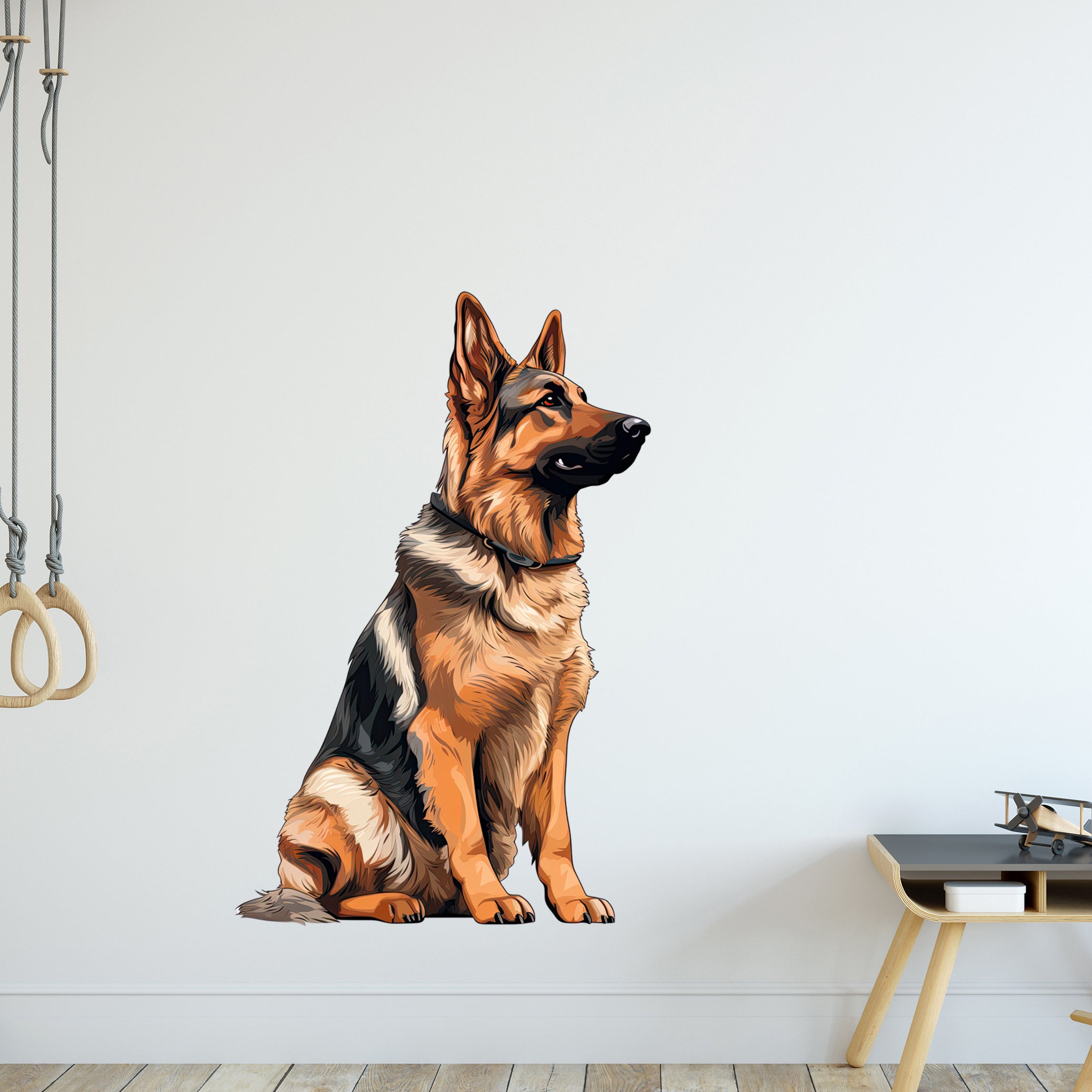Sitzender deutscher Schäferhund in braun-schwarz.