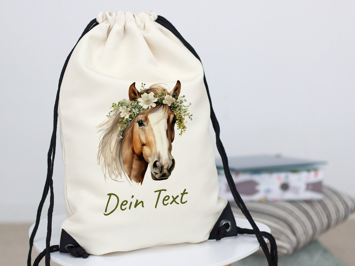 Beiger Rucksack mit Pferdekopf und personalisierbarem Text.