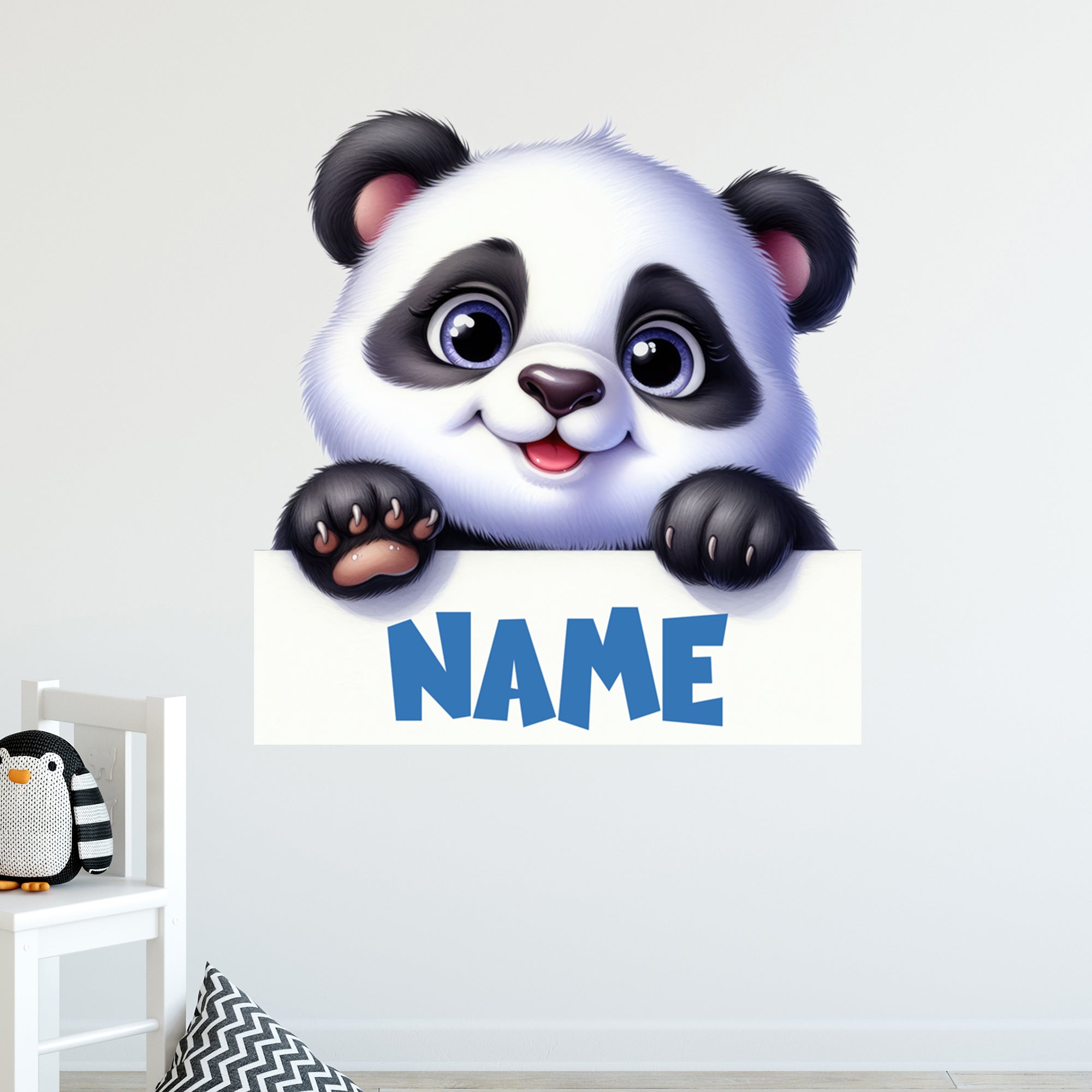 Süßer Panda mit Schild für Namen, schwarz-weiße Farben.