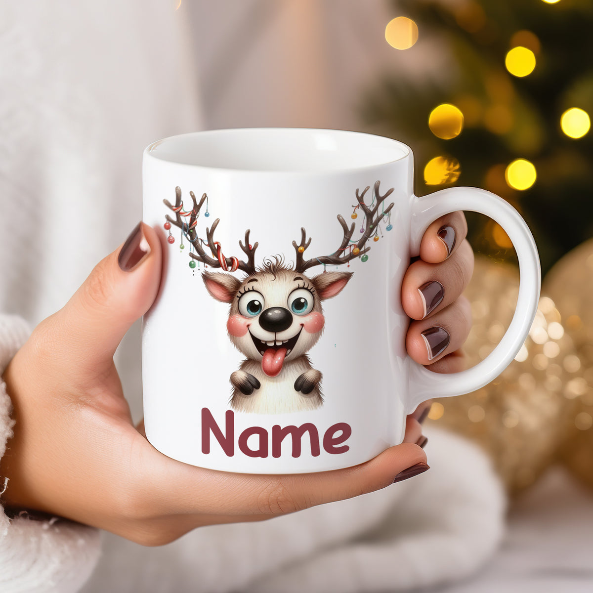Tasse mit lustigem Rentier-Motiv und personalisierbarem Namen.
