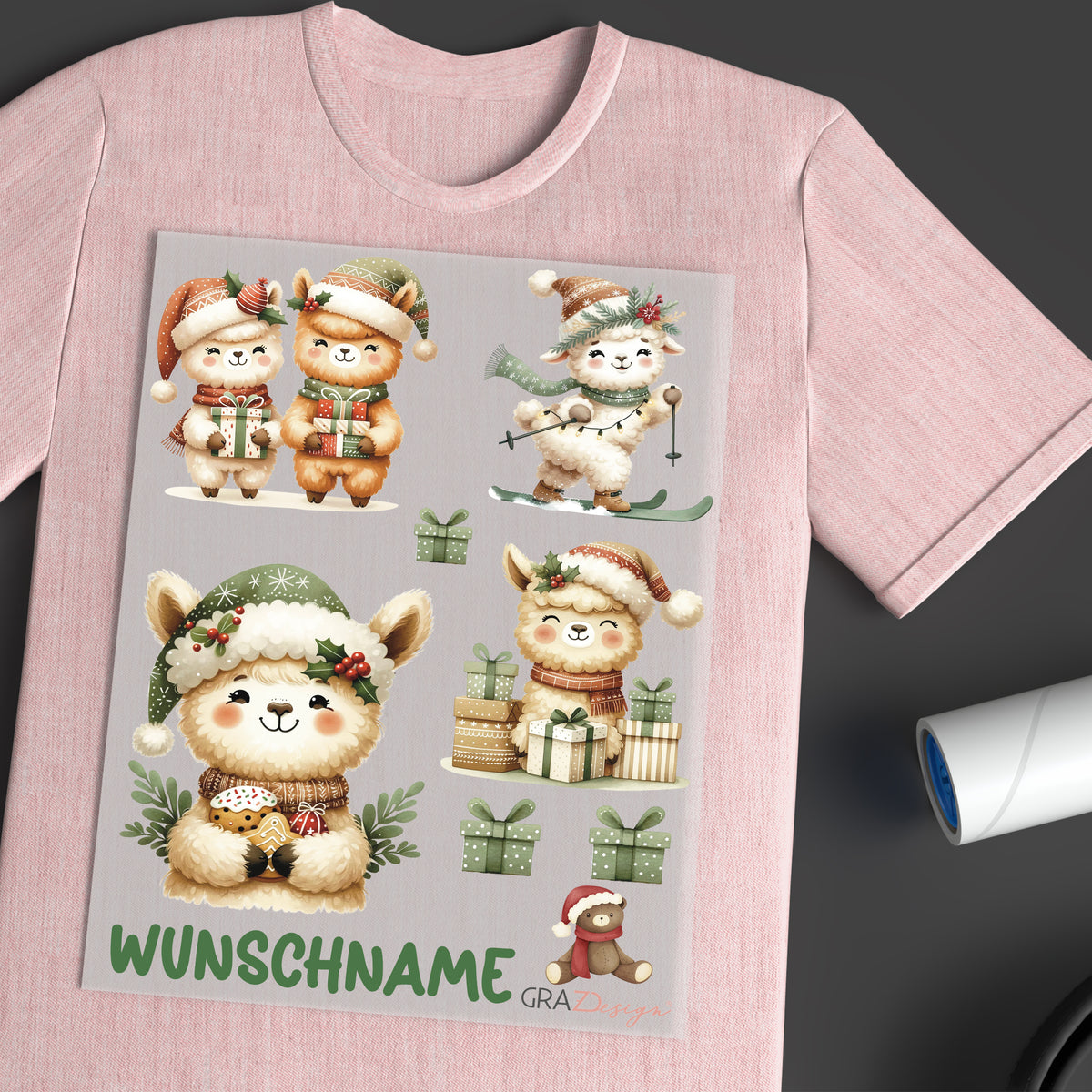 Rosa T-Shirt mit niedlichen Tiermotiven und Weihnachtsgeschenken.