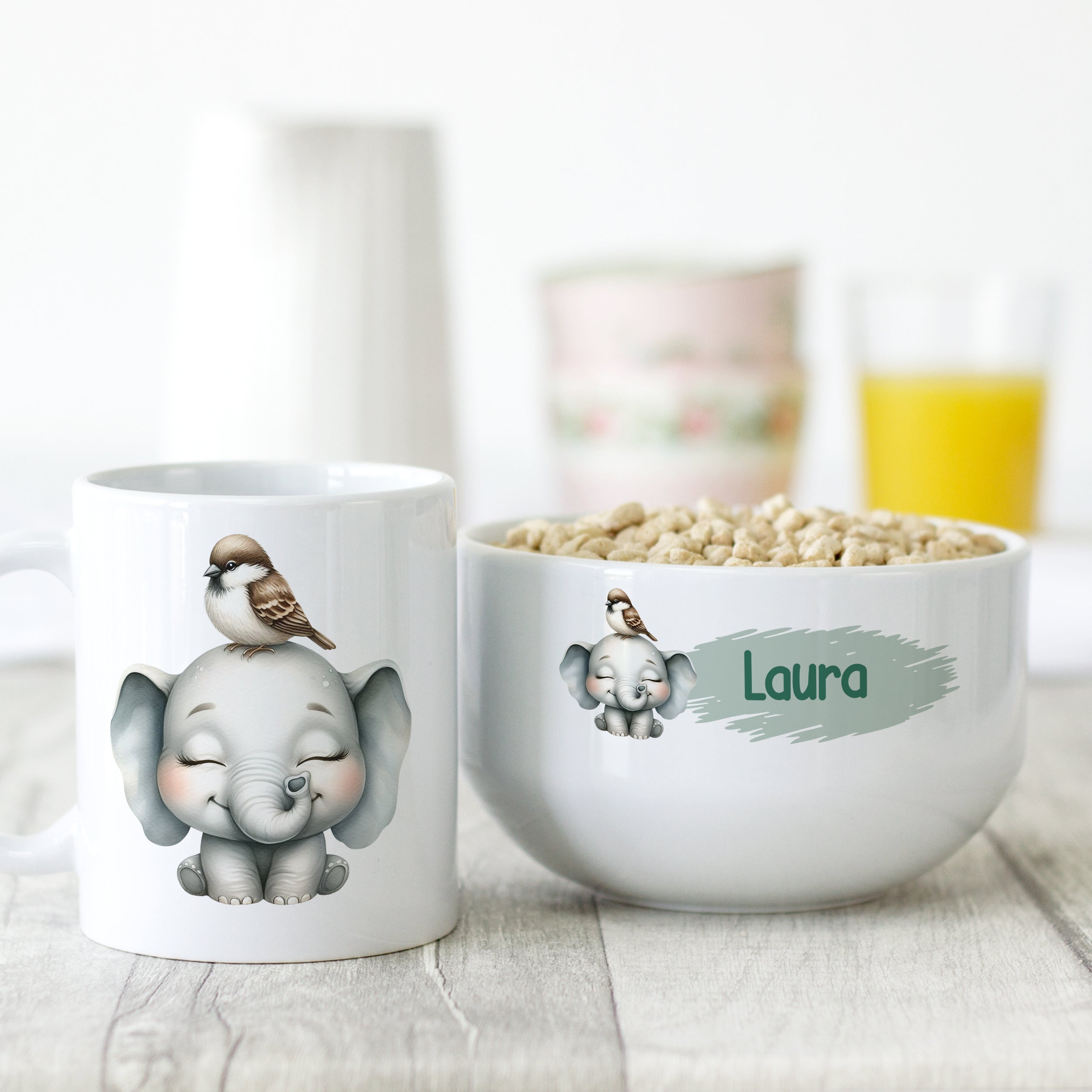 Tasse und Schüssel mit Elefant und Vogel, personalisiert mit "Laura".