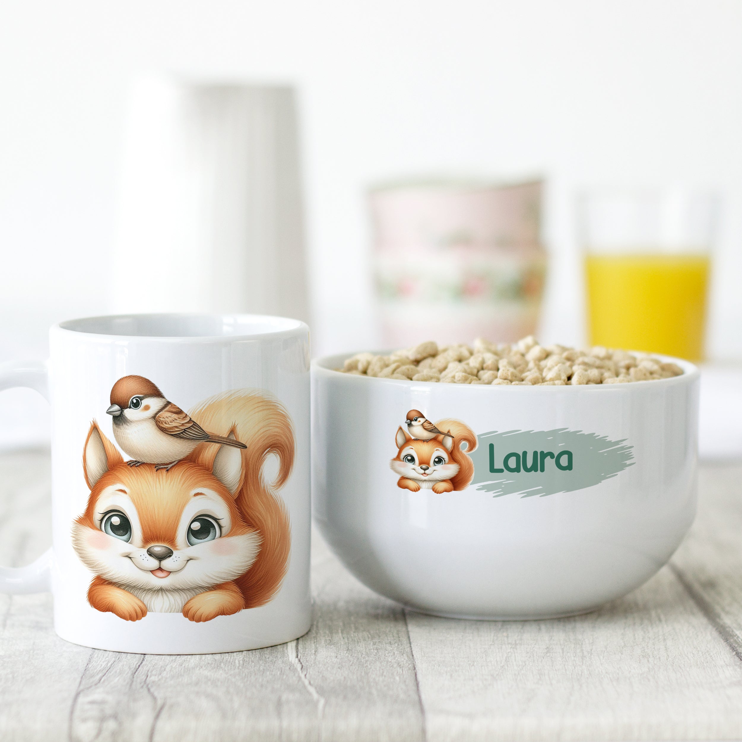 Tasse mit Eichhörnchen und Vogel, Schüssel mit Name Laura.