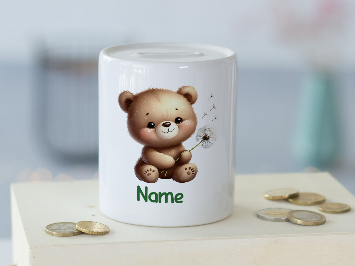 Spardose mit niedlichem Bären und personalisierbarem Namen.