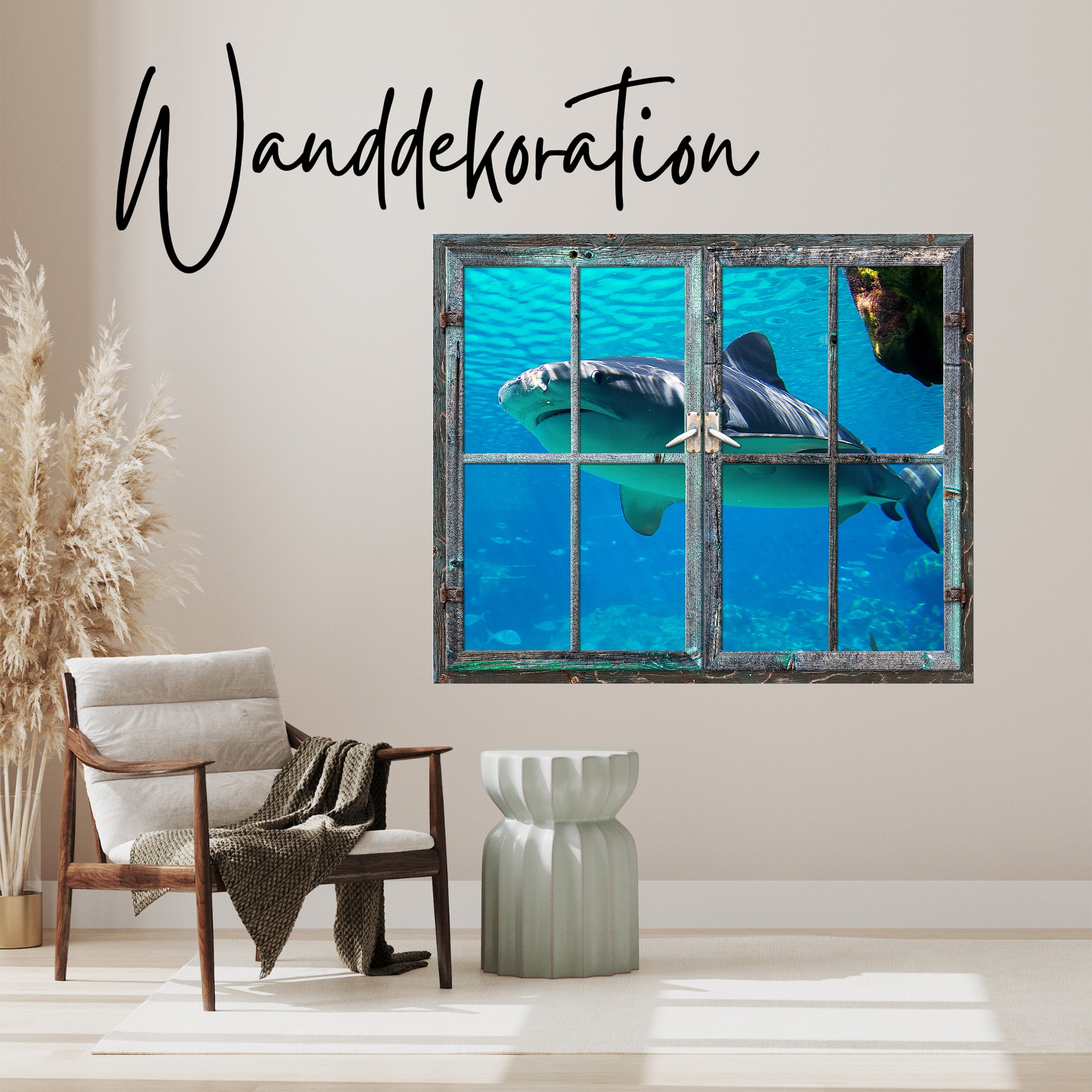 Fensterrahmen mit Haifisch im blauen Wasser, Wanddekoration.
