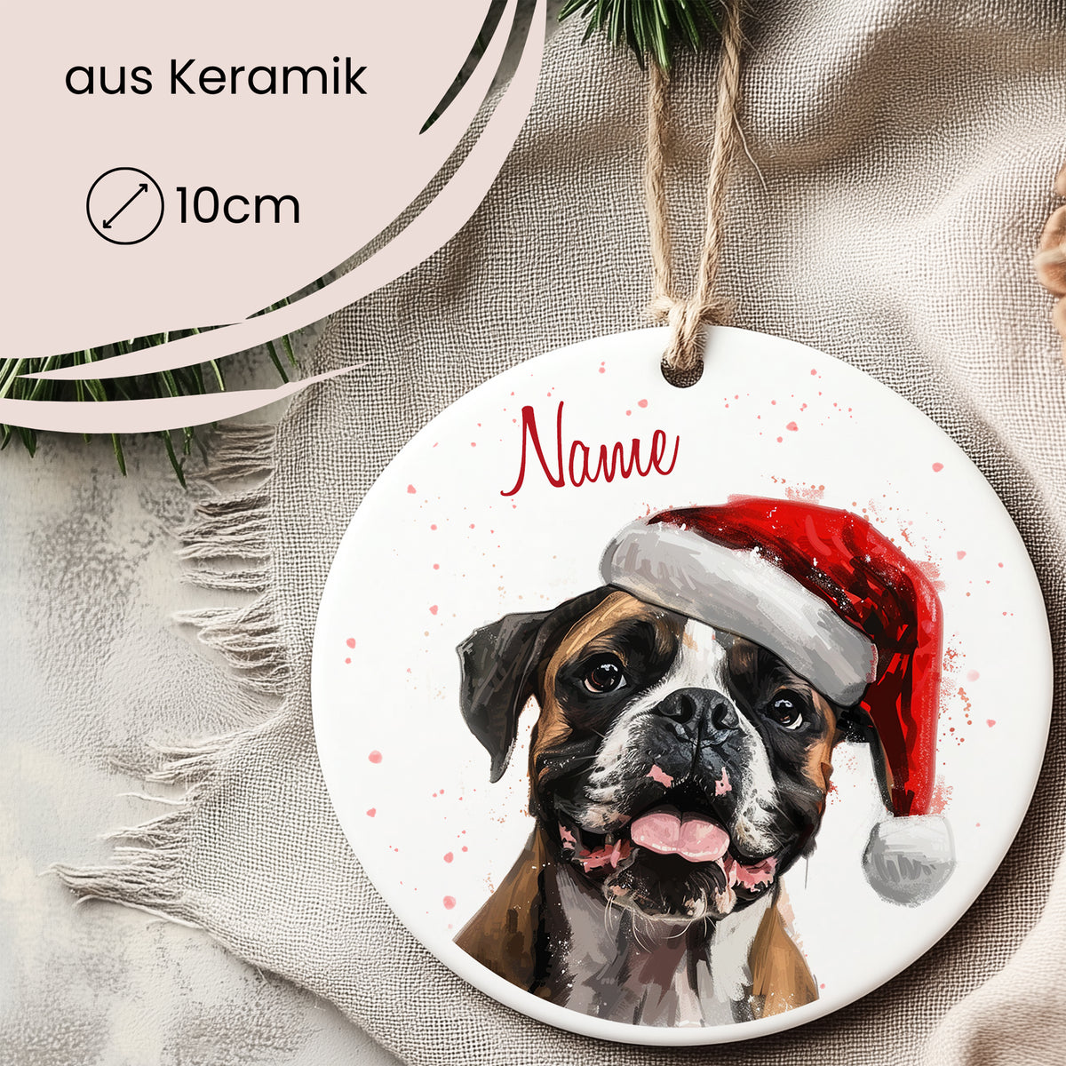 Keramikschild mit Boxer-Hund und rotem Weihnachtsmann-Hut.
