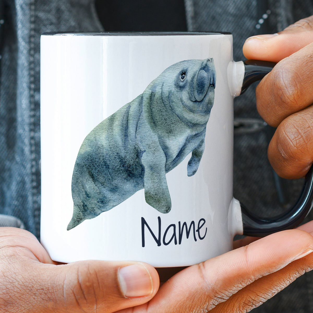 Kaffeetasse mit Manatee-Motiv und personalisierbarem Namen.