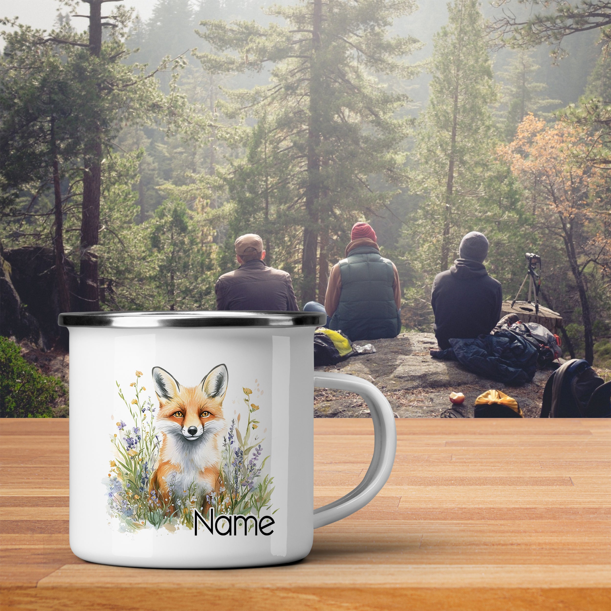 Weißer Emaillebecher mit Fuchs-Motiv und personalisierbarem Namen.