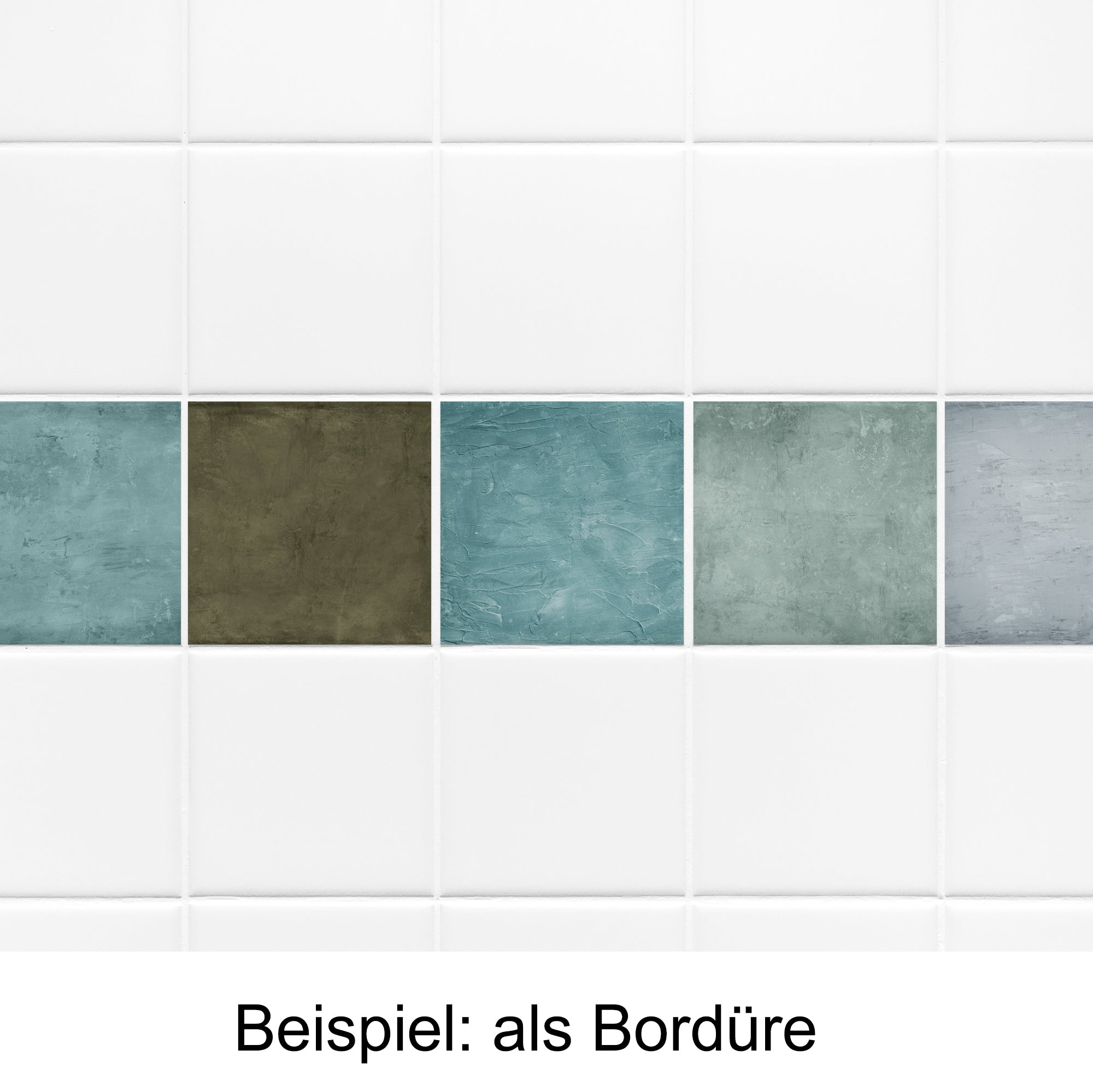 Bunte Fliesenbordüre in Blau- und Grüntönen.