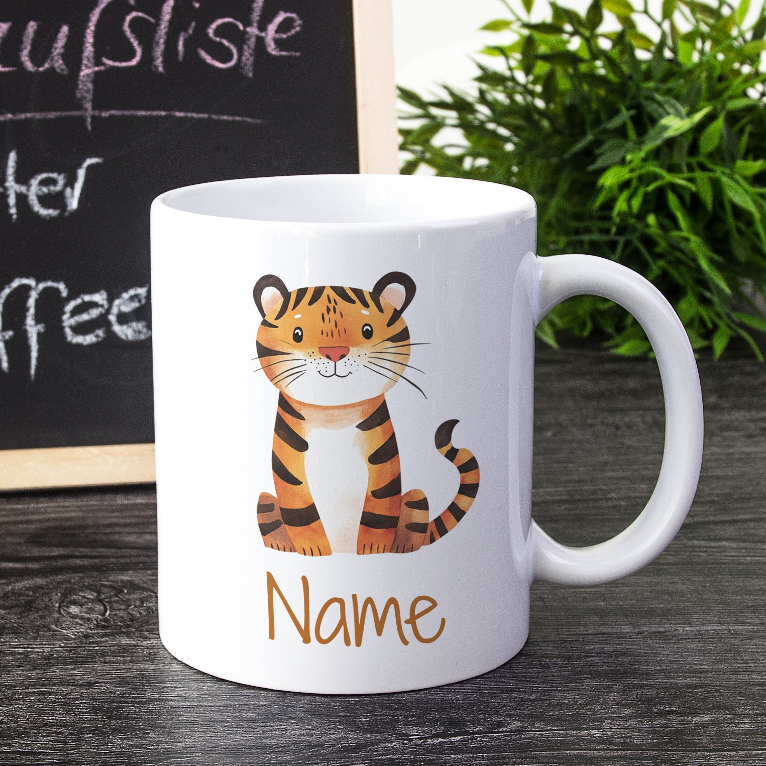 Tasse mit Tiger-Motiv und personalisierbarem Namen.