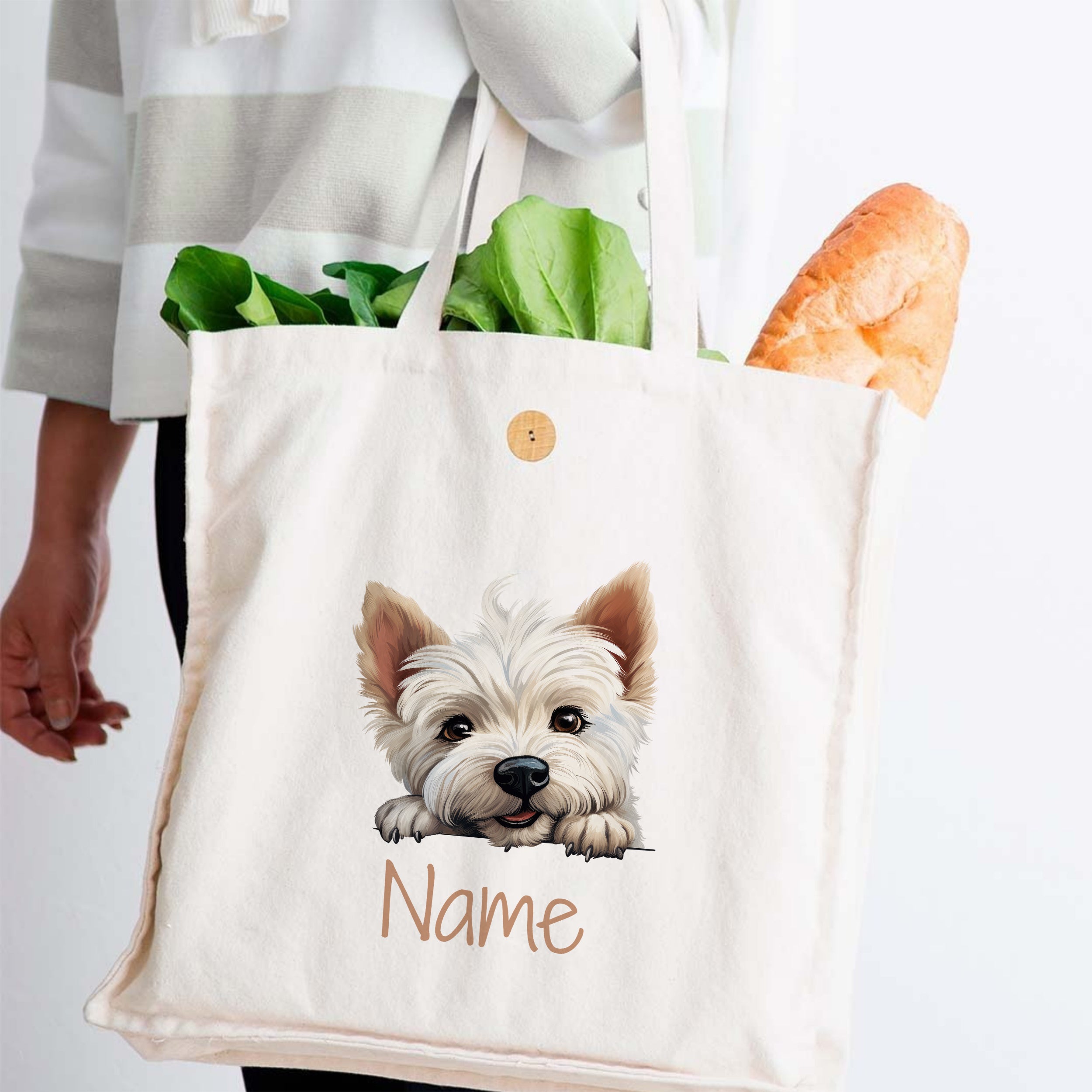 Beige Tasche mit Hundemotiv, personalisierbar, gefüllt mit Gemüse und Brot.