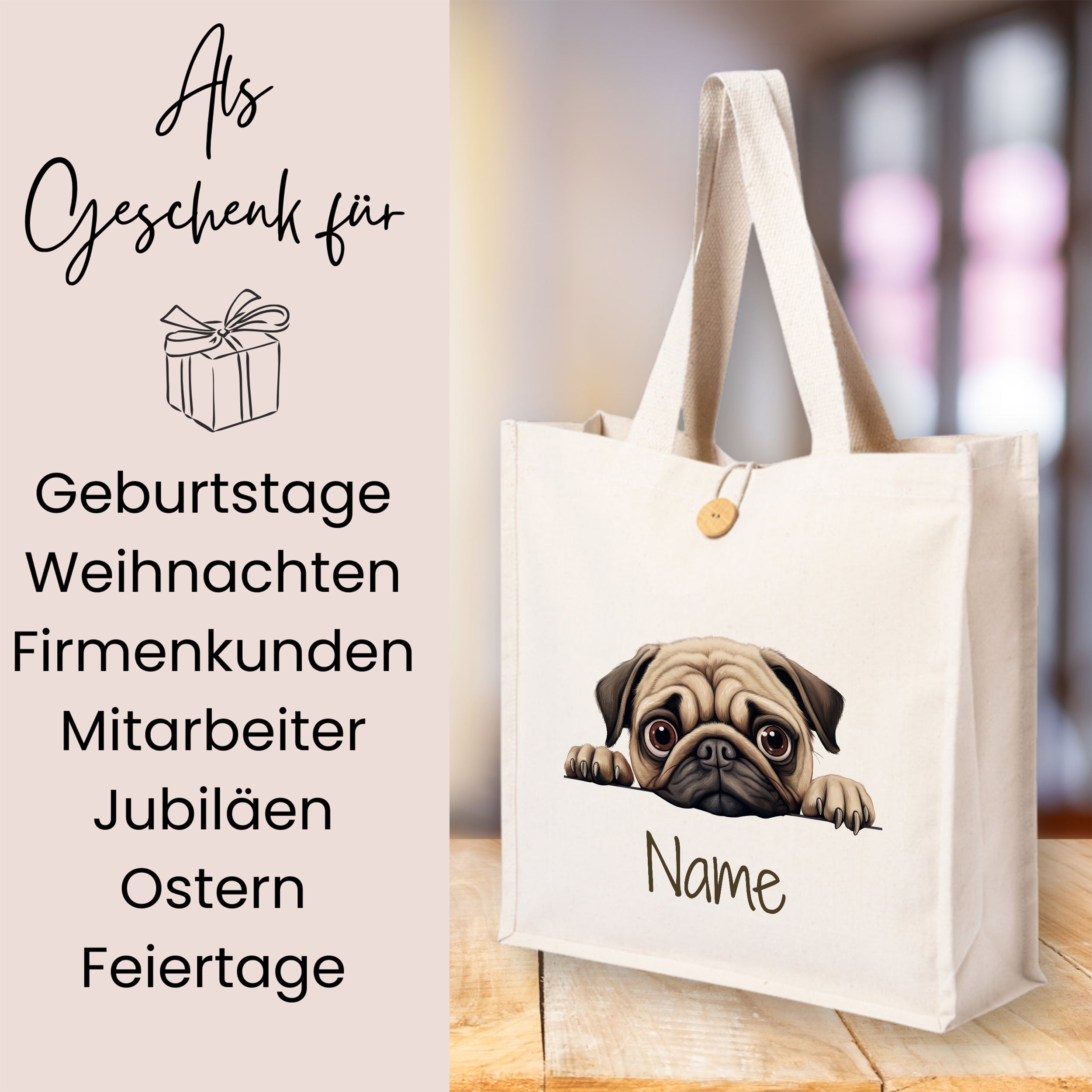 Beige Tragetasche mit Mops-Motiv und personalisierbarem Namen.