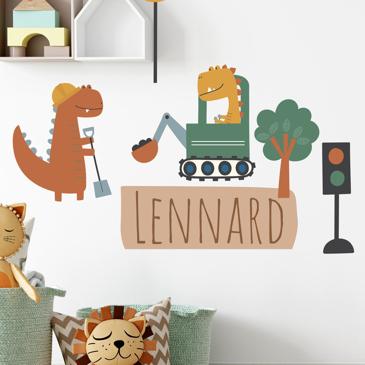 Dinosaurier-Wandtattoo mit Bagger, grün und orange, Name "Lennard".