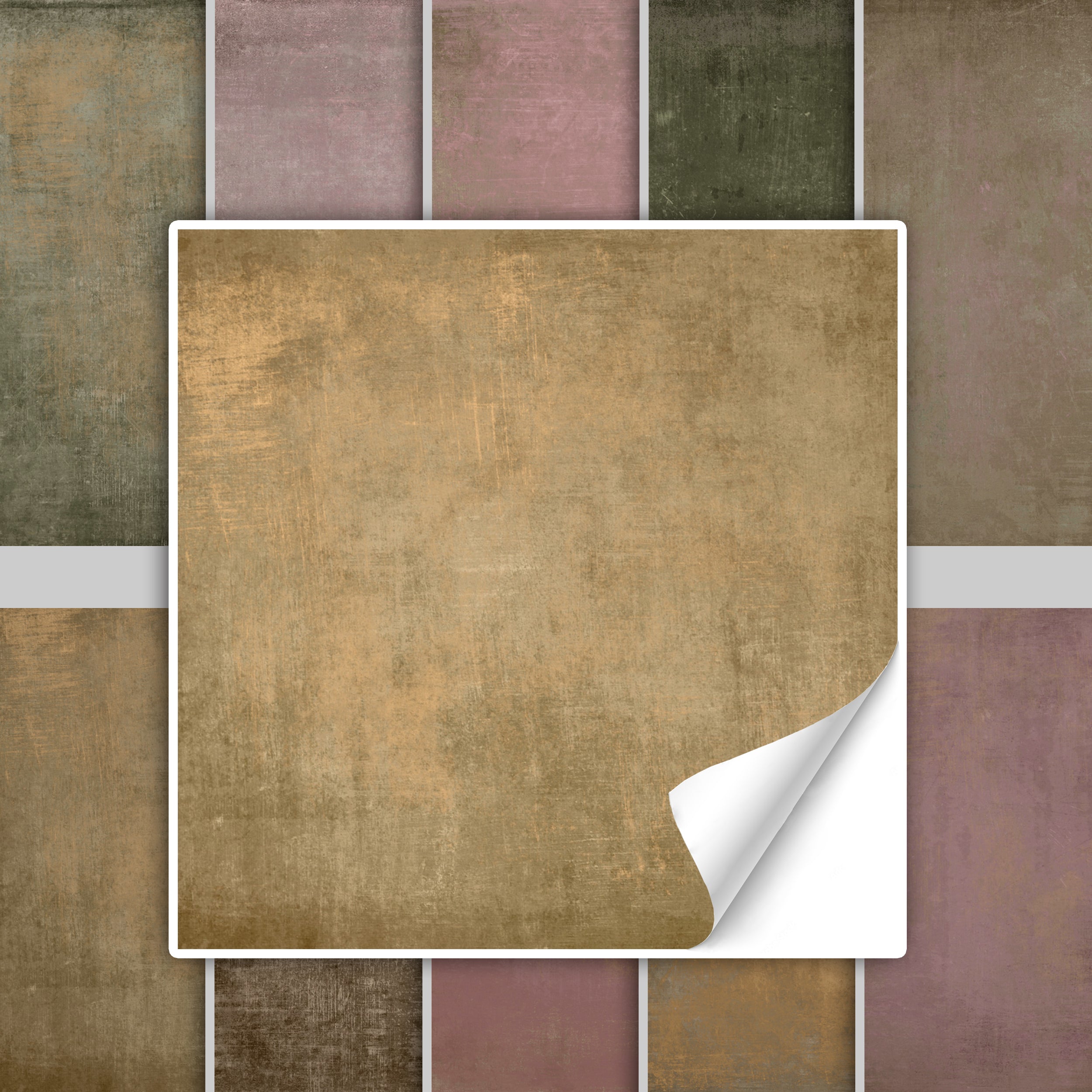 Beige strukturierte Tapete mit abgerollter Ecke.