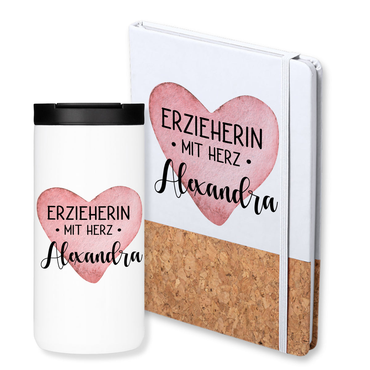 Weißer Becher mit Herzmotiv und Notizbuch in Korkoptik.