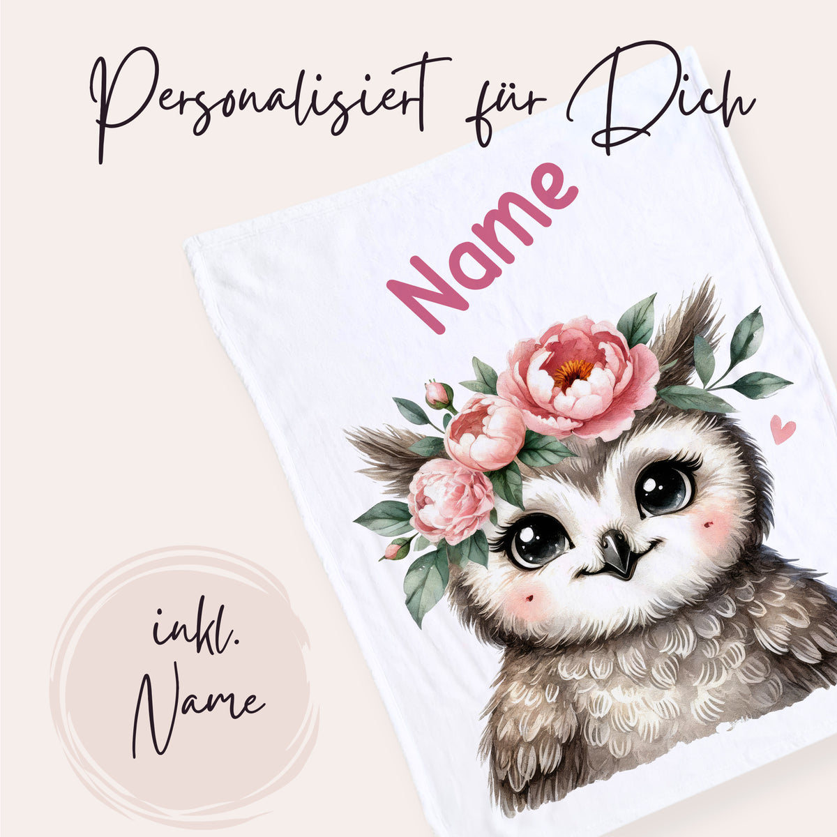 Personalisierbares Handtuch mit Eule und Blumen.