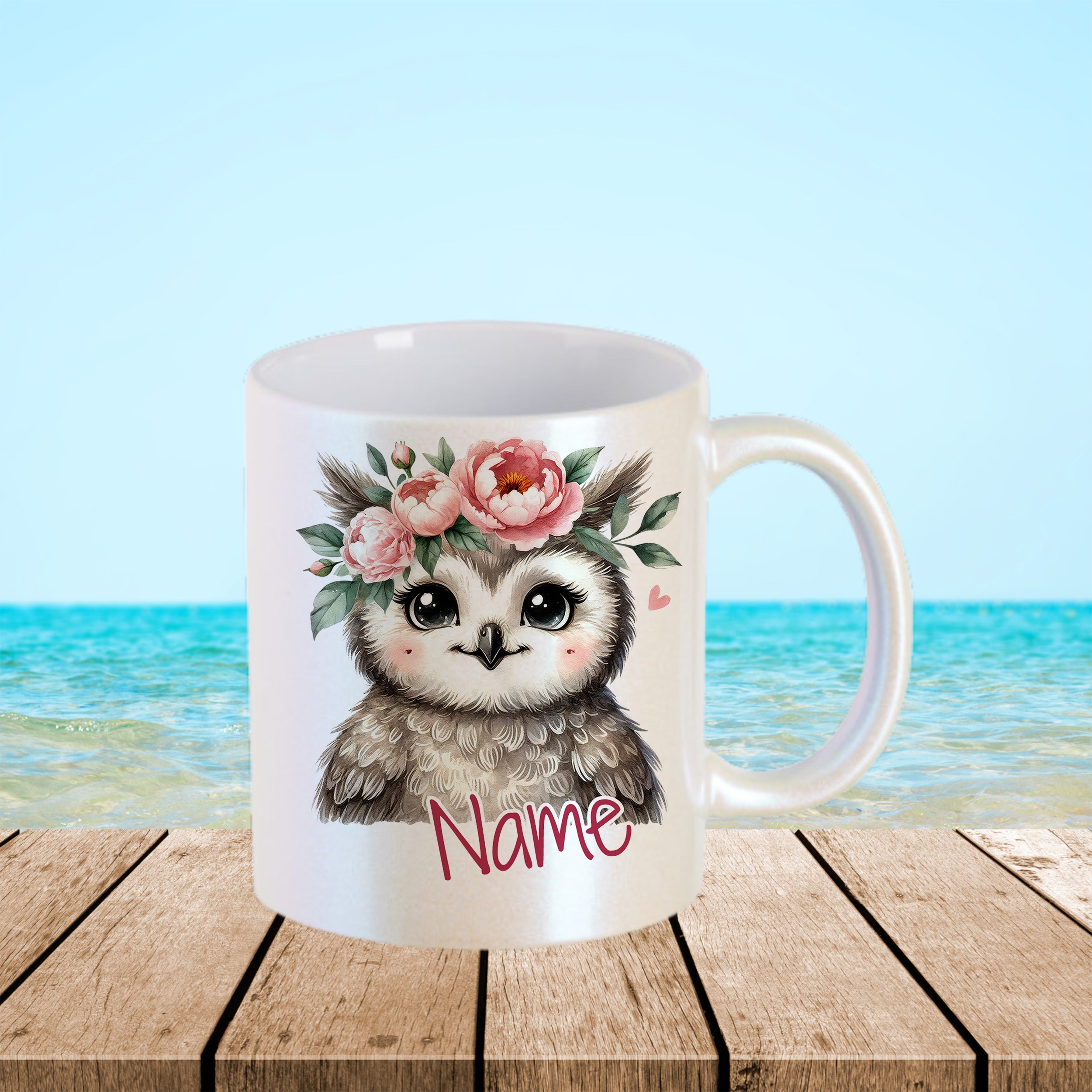 Kaffeetasse mit Eule und Blumen, personalisierbar.