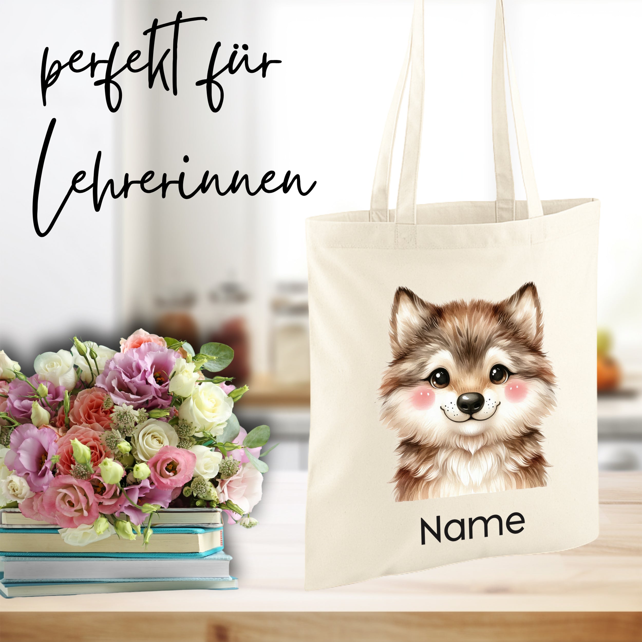 Beige Tasche mit niedlichem Tiermotiv und personalisierbarem Namen.
