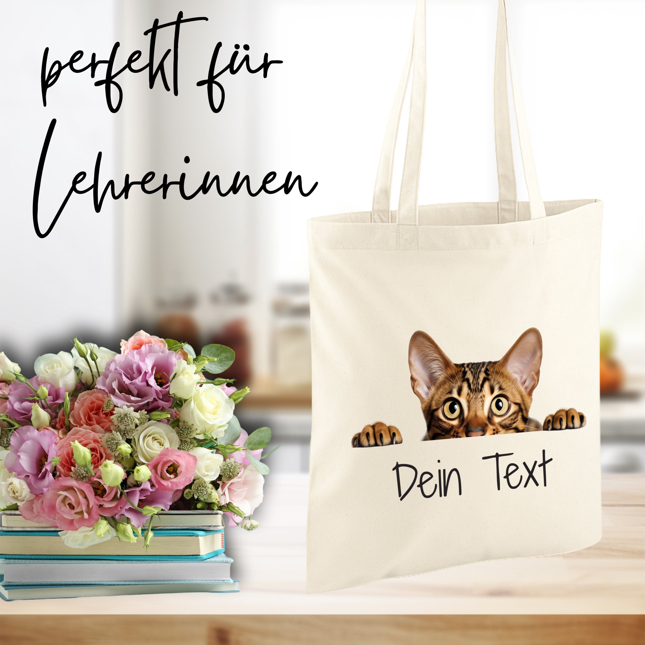 Beige Stofftasche mit Katzenmotiv und personalisierbarem Text.