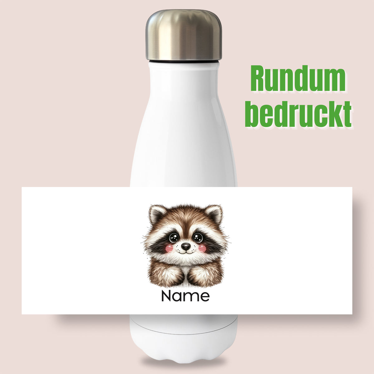 Weiße Thermoflasche mit Waschbärmotiv und Wunschname, Detailansicht des Druckmotivs