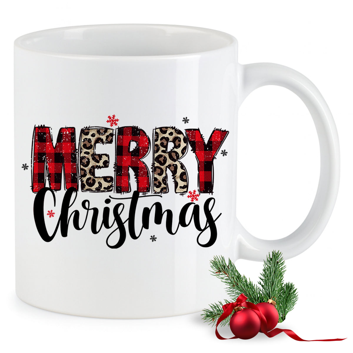 Weißer Becher mit "MERRY Christmas" in rot und Leopardenmuster.
