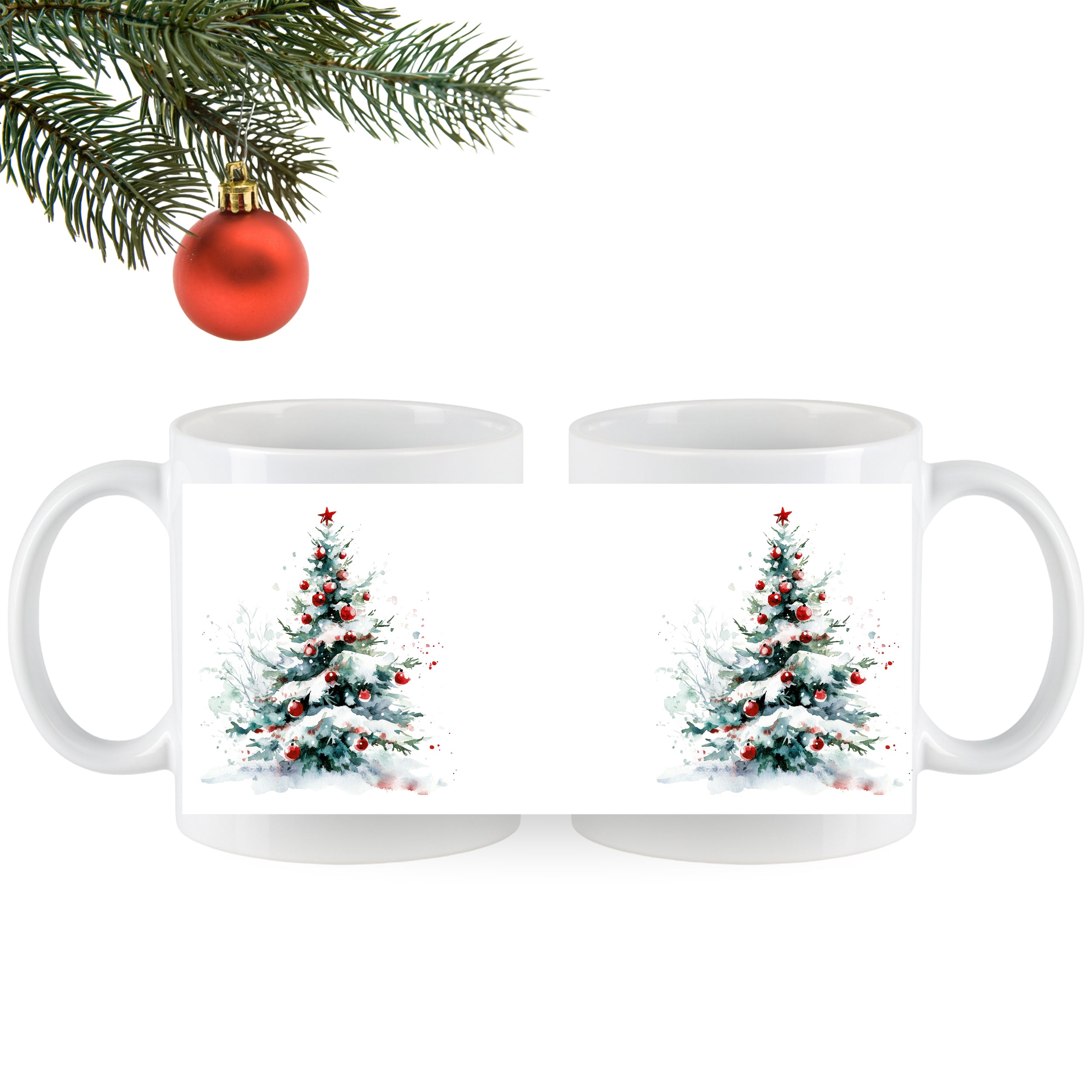 Weiße Tassen mit Weihnachtsbaum-Motiv und roten Ornamenten.