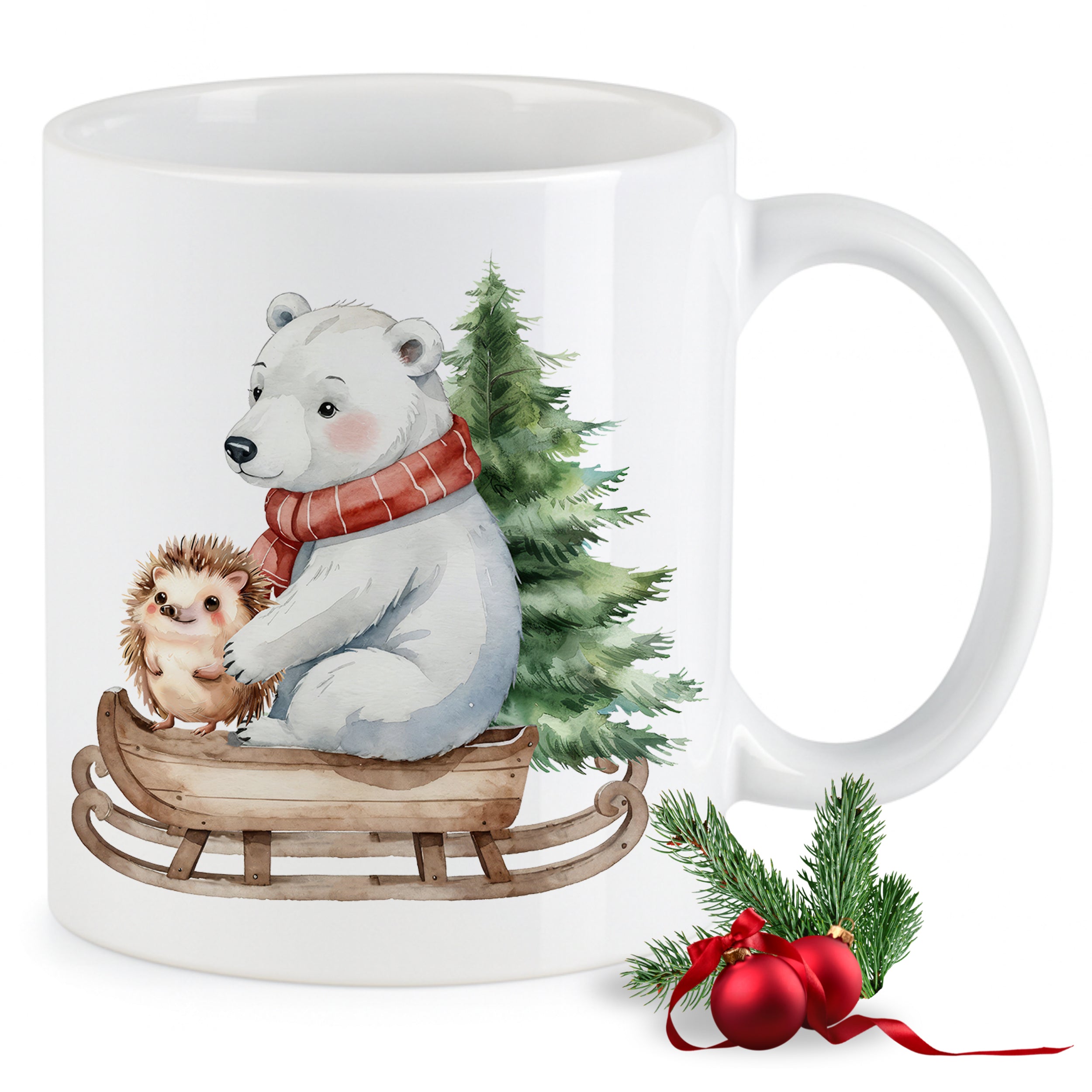 Weißer Becher mit Bären und Igel im Schlitten.