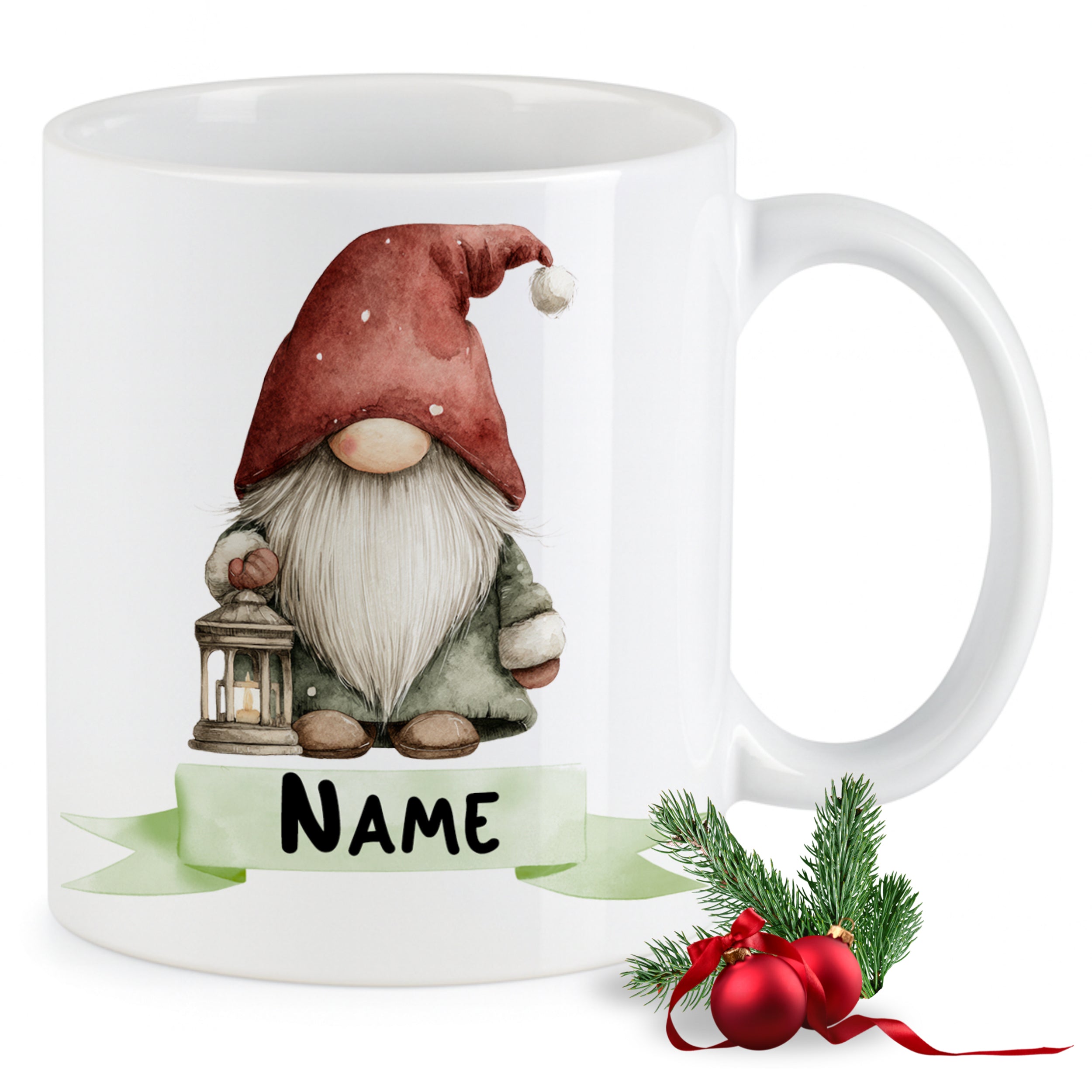 Tasse mit Gnom, rotem Hut und personalisierbarem Namen.
