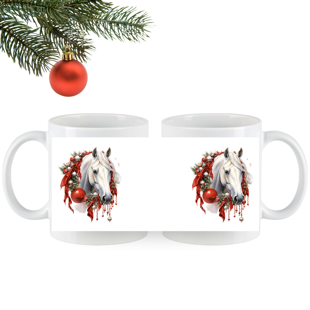 Weiße Tasse mit Pferdemotiv und Weihnachtsdekor.