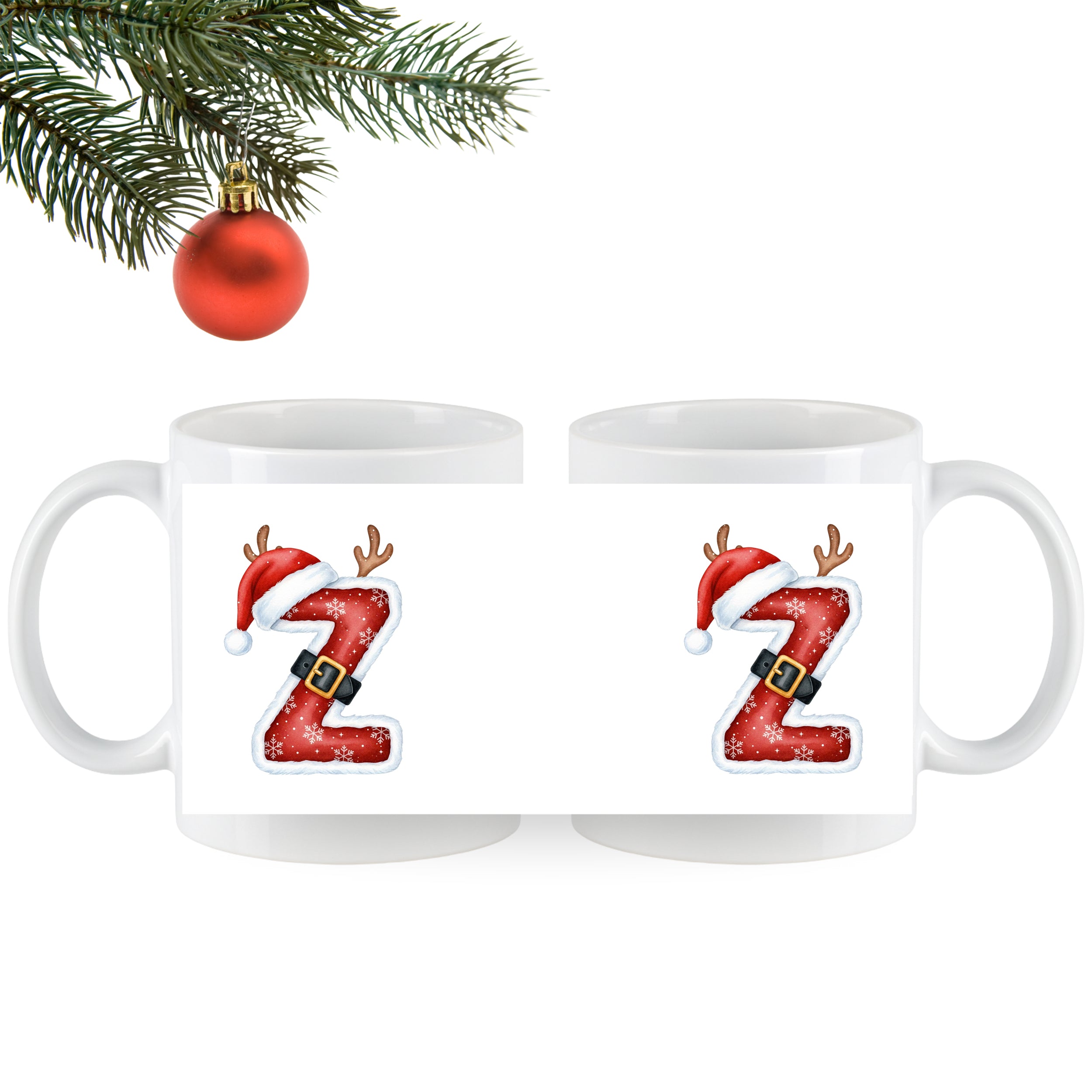 Weiße Tassen mit roten Weihnachtsbuchstaben Z und Rentiergeweihen.