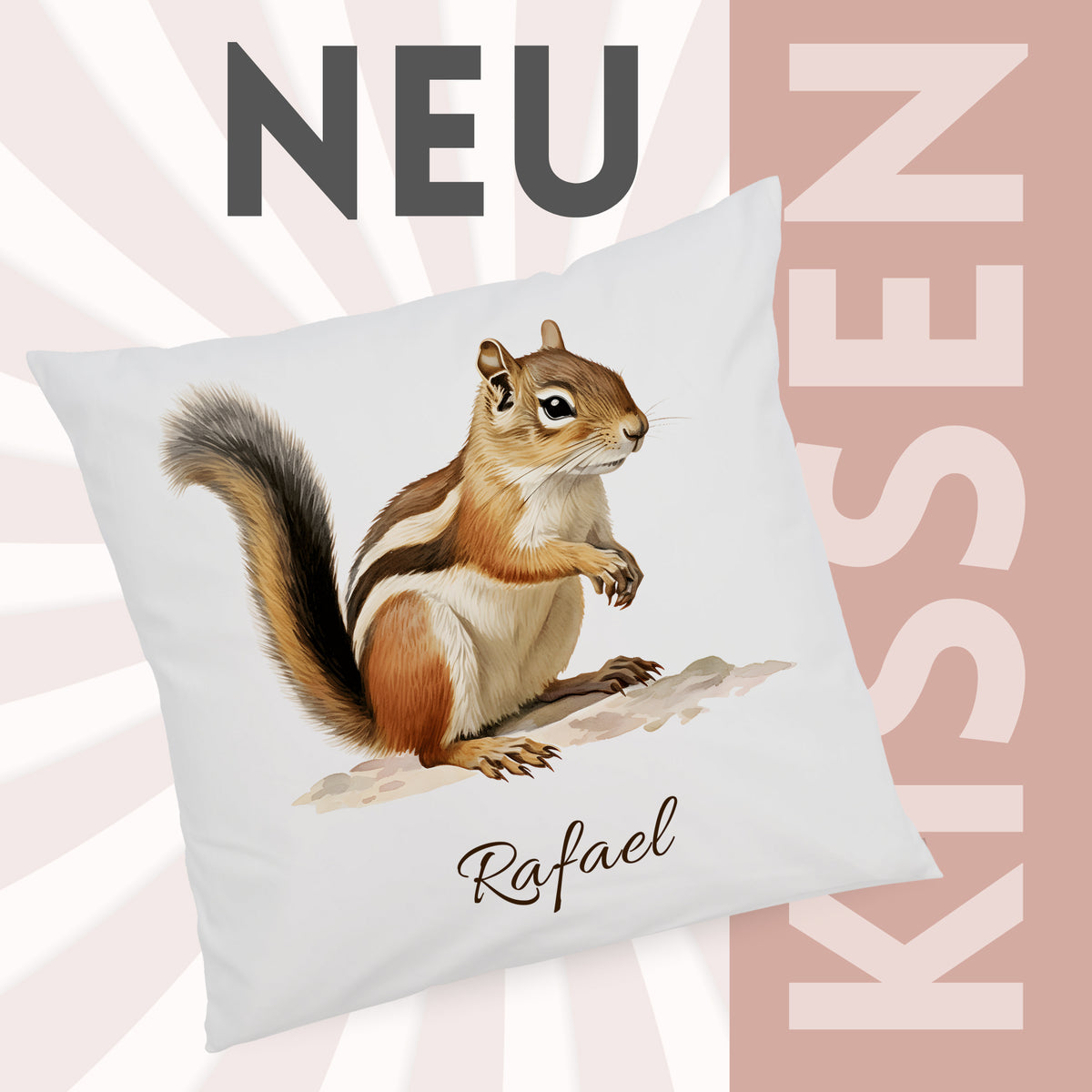 Kissenbezug mit Streifenhörnchenmotiv und Wunschname vor grafischem Hintergrund