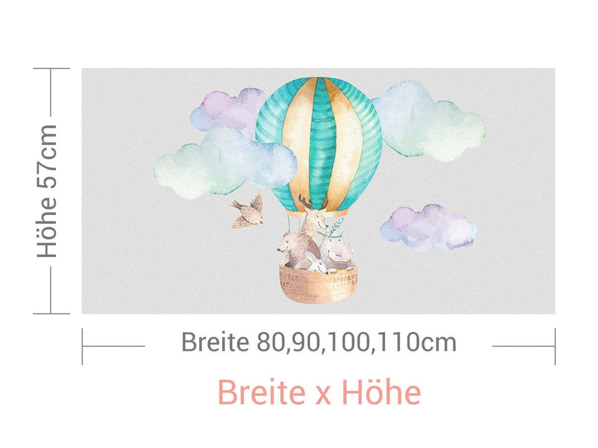 Bunte Luftballon-Wanddekoration mit Tieren und Wolken.